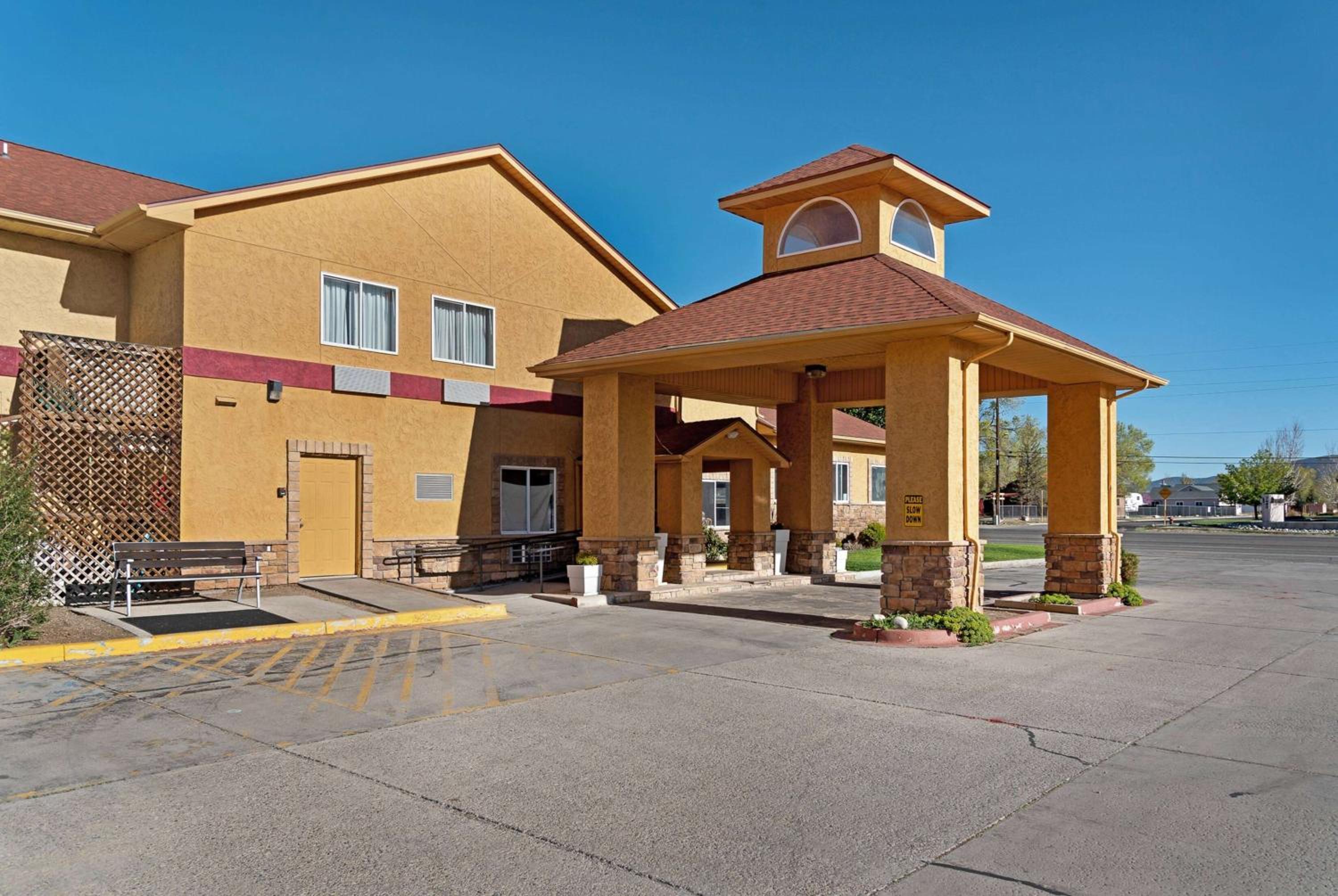 Salida Vacations - Baymont by Wyndham Salida - Property Image 6