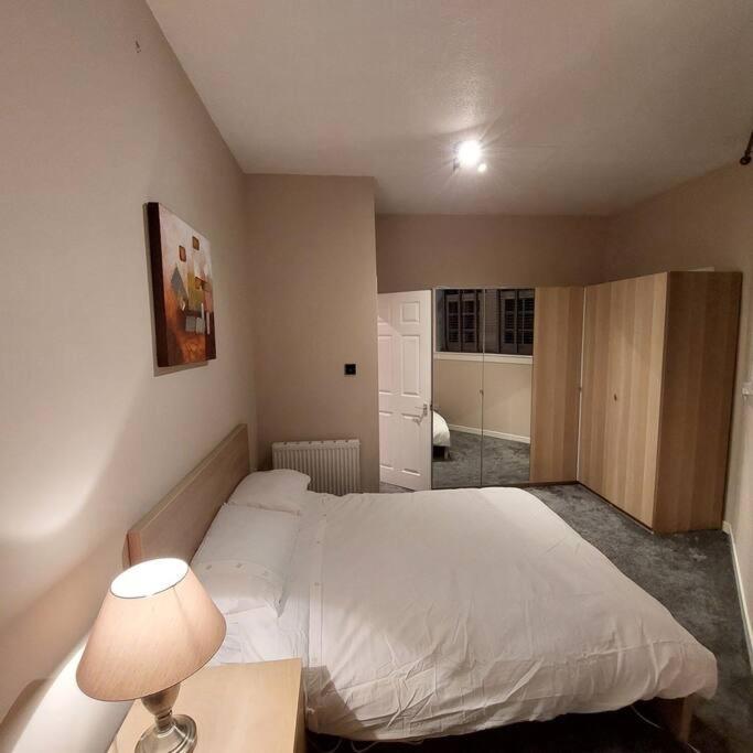 Crossways Cottage Quirky 2 bedroom cottage in Damdale, Central Peebles view 4