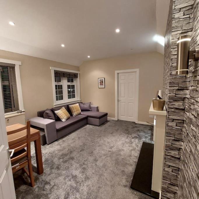 Crossways Cottage Quirky 2 bedroom cottage in Damdale, Central Peebles view 5