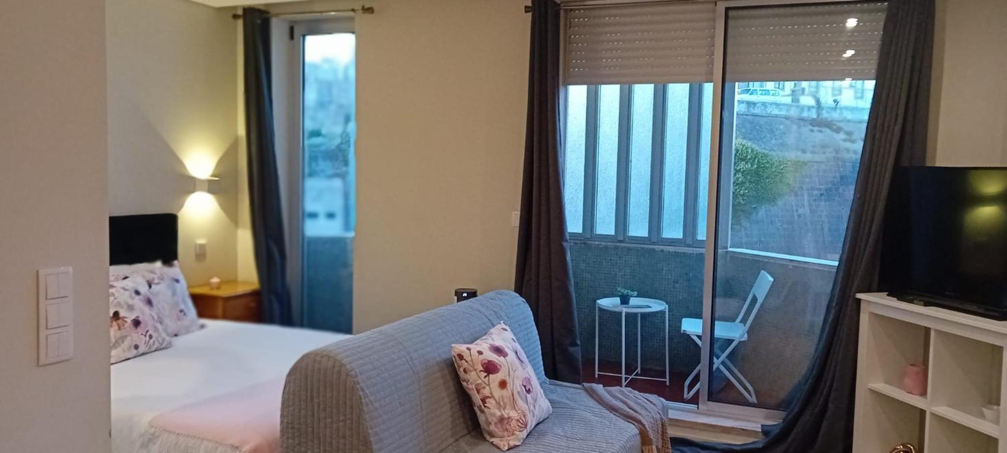 LarZ Apartment