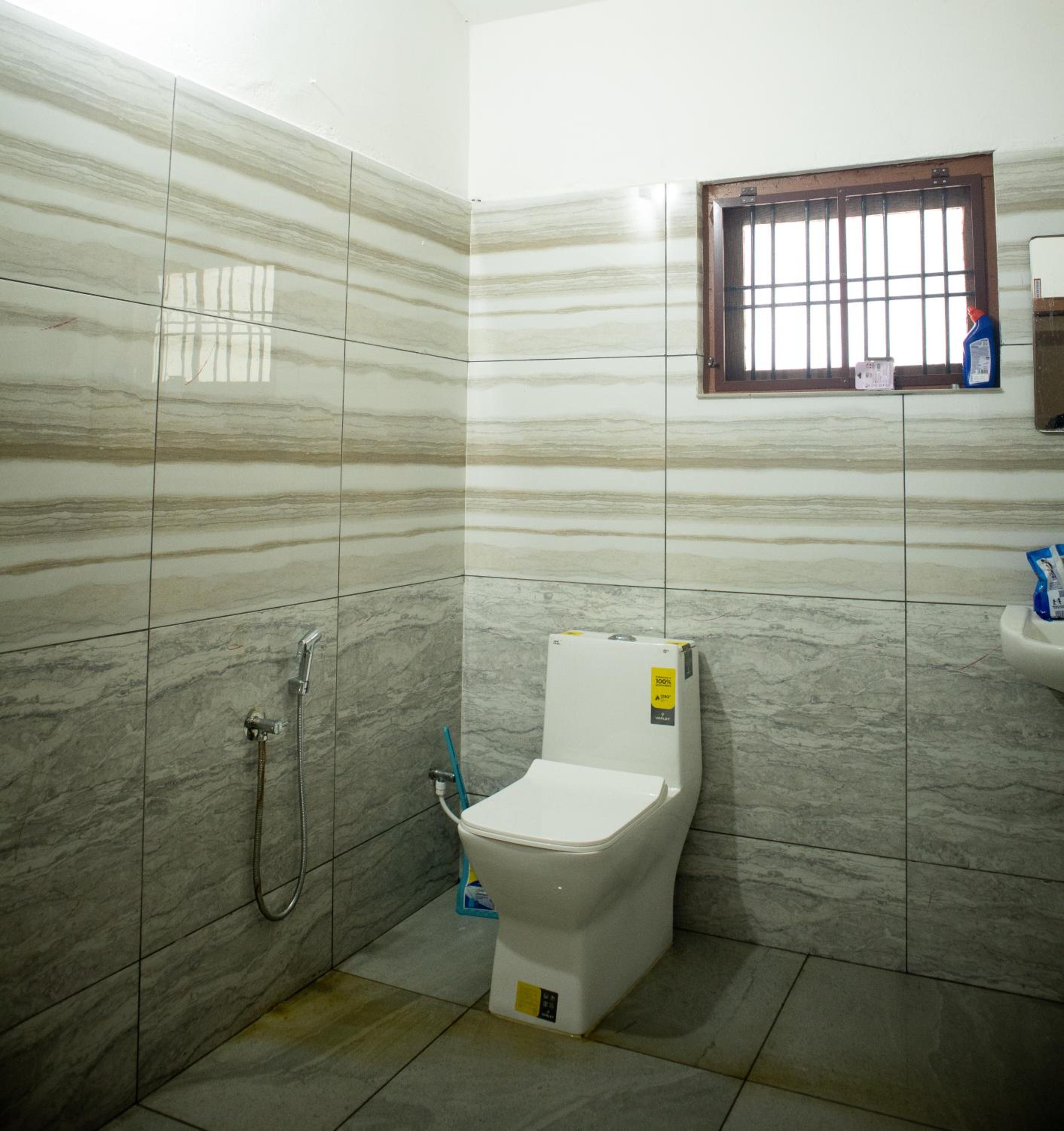 Altrove AC Studio Apartment view 3