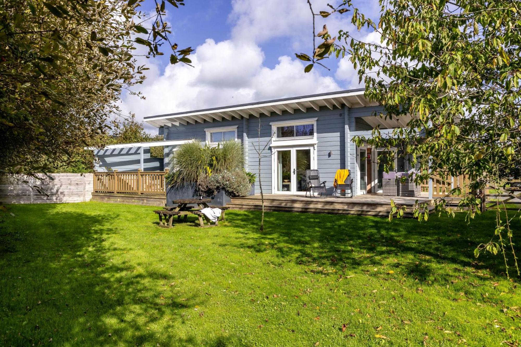 Swanpool, Great Field Lodges, Braunton view 2