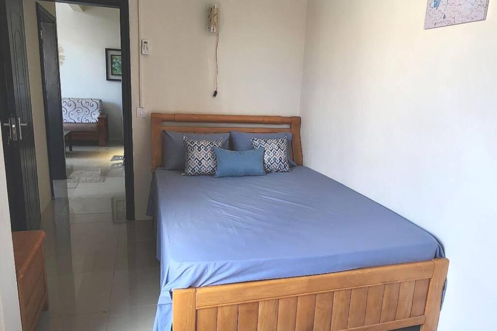 Number 8, 2nd Floor, Pebble Bay Apartments view 2