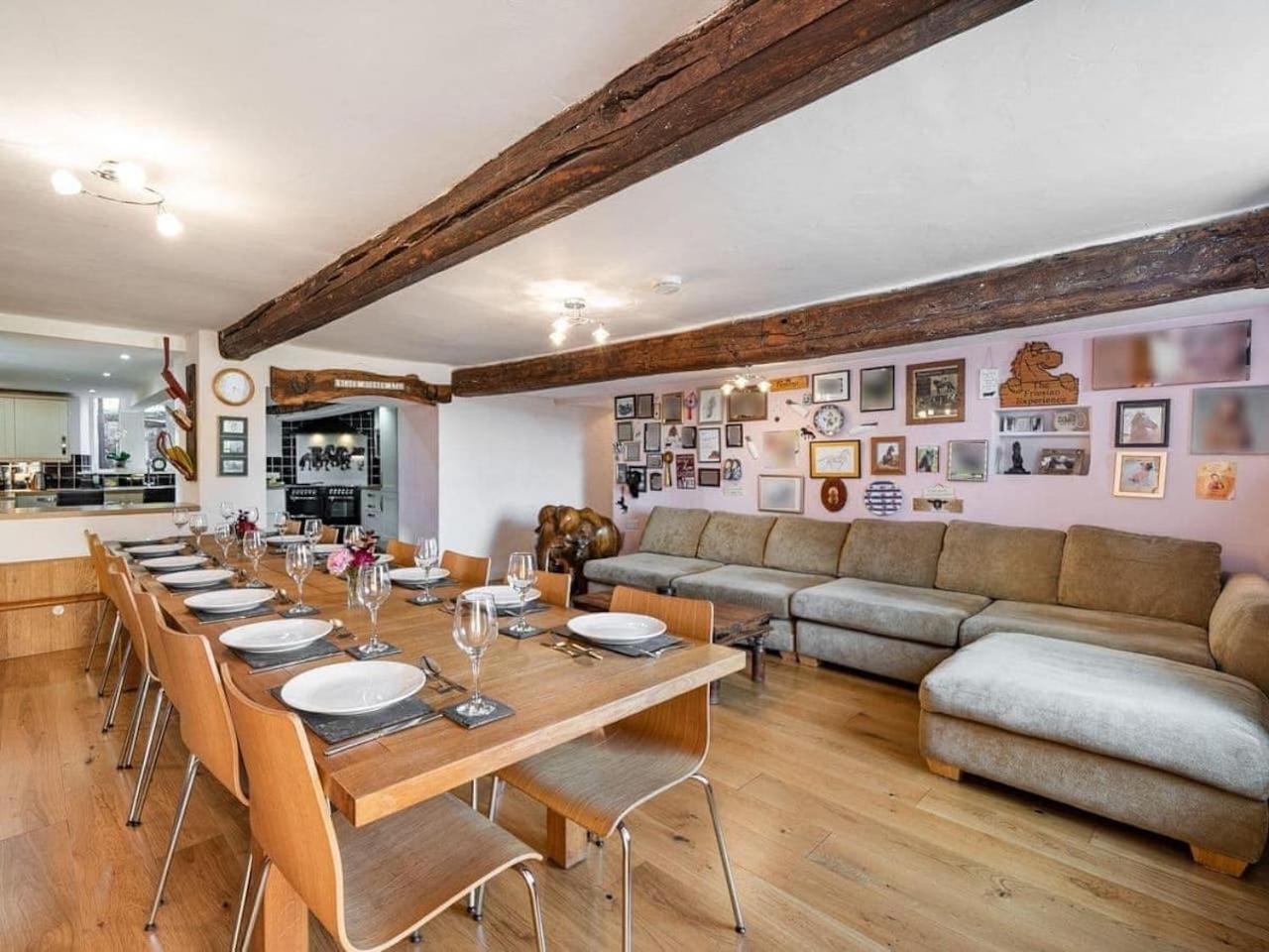 Greenbank Farm House