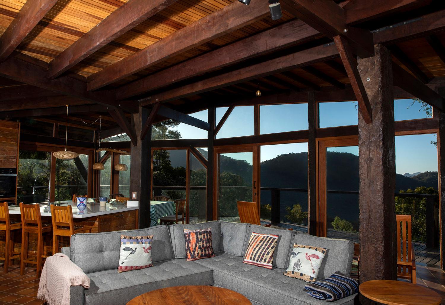 Eco Lodge de Construção Natural com Vista Panorâmica