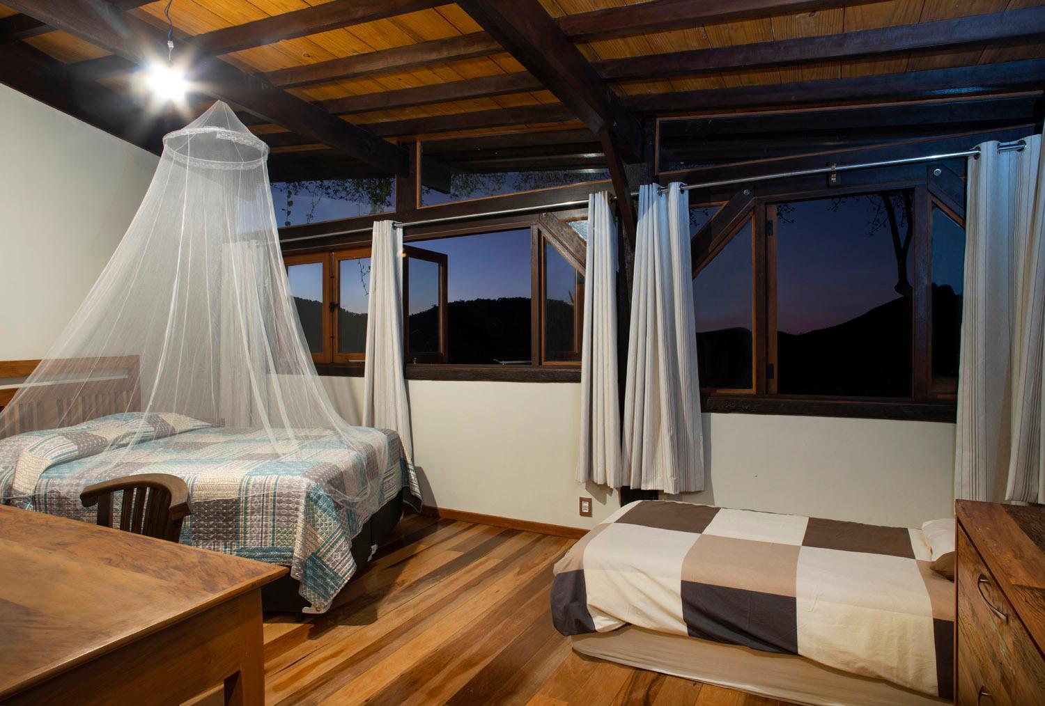 Eco Lodge de Construção Natural com Vista Panorâmica