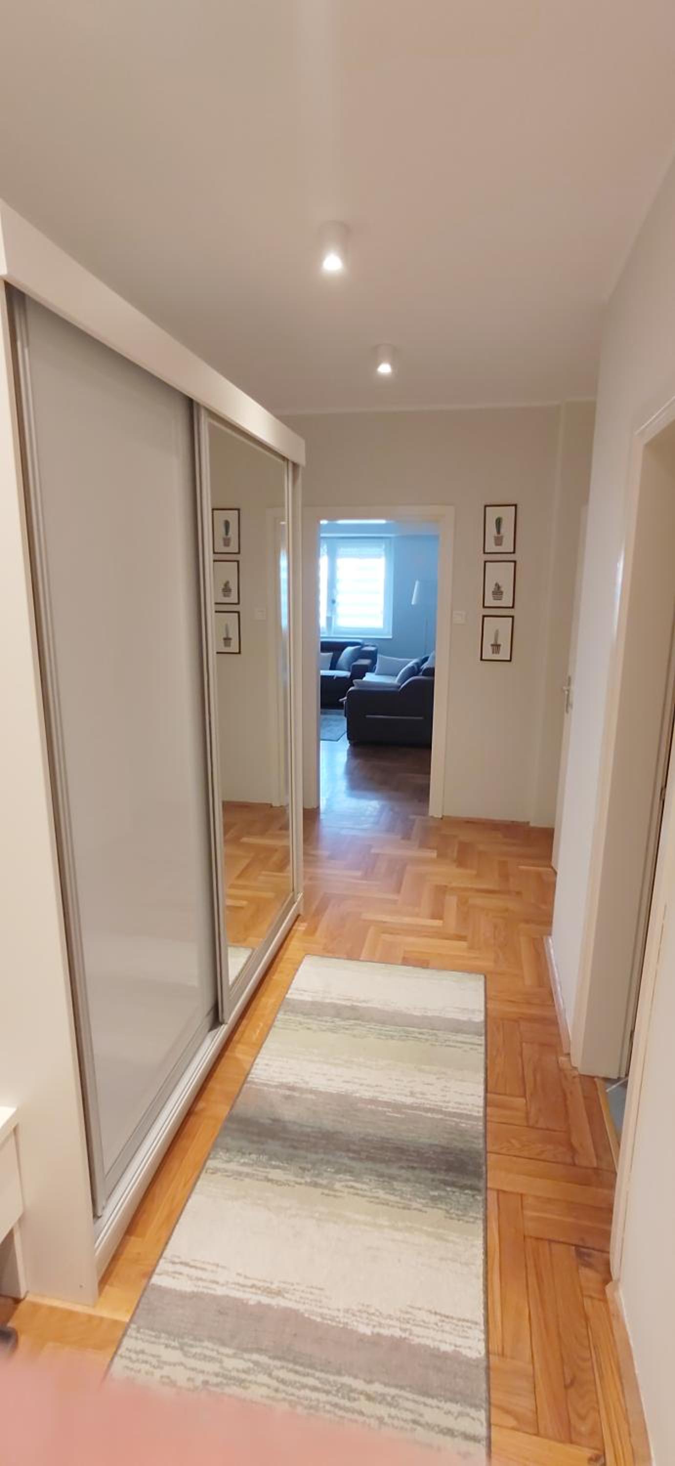 Lux Apartman Ava view 5