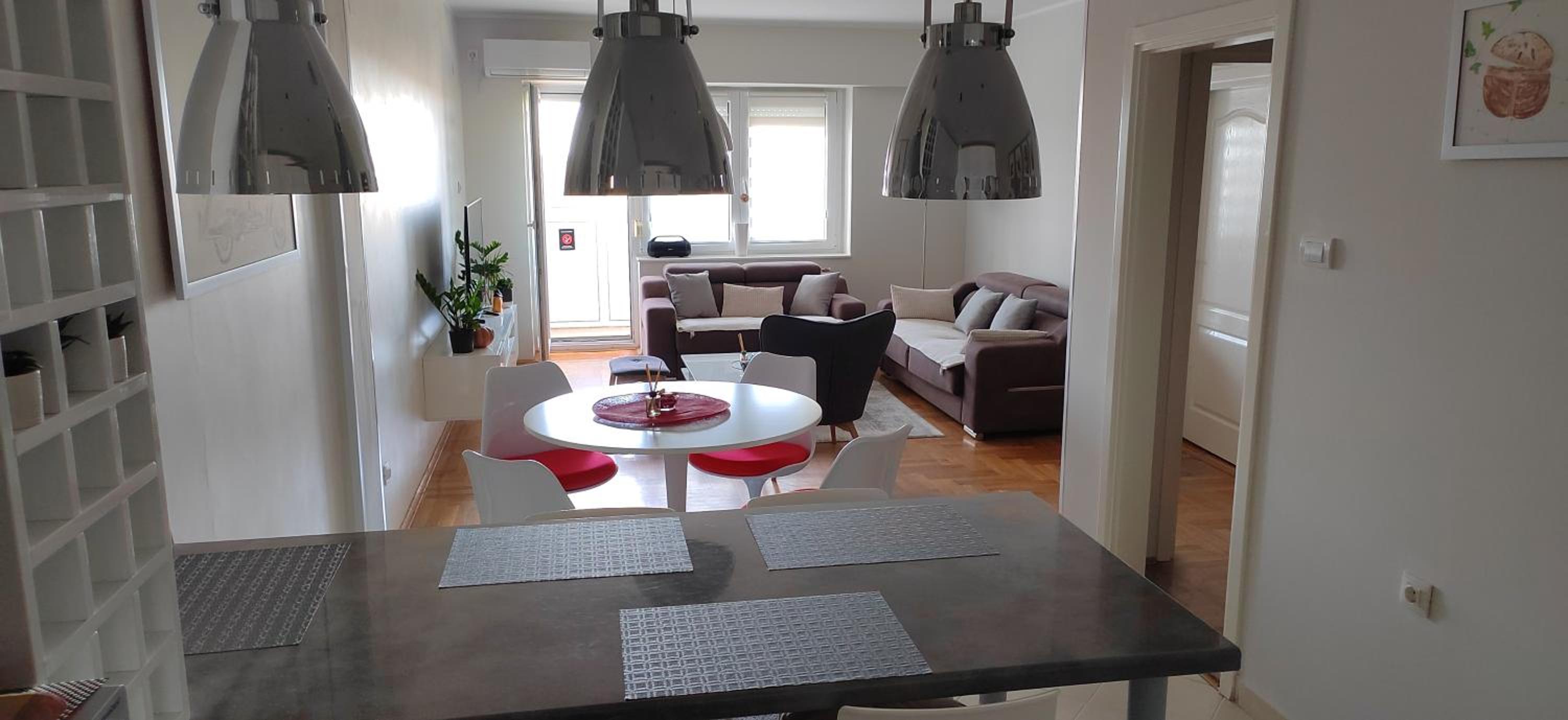 Lux Apartman Ava view 3