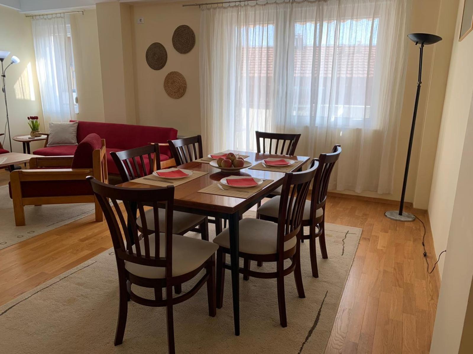 Bright top floor apartment with free parking view 4