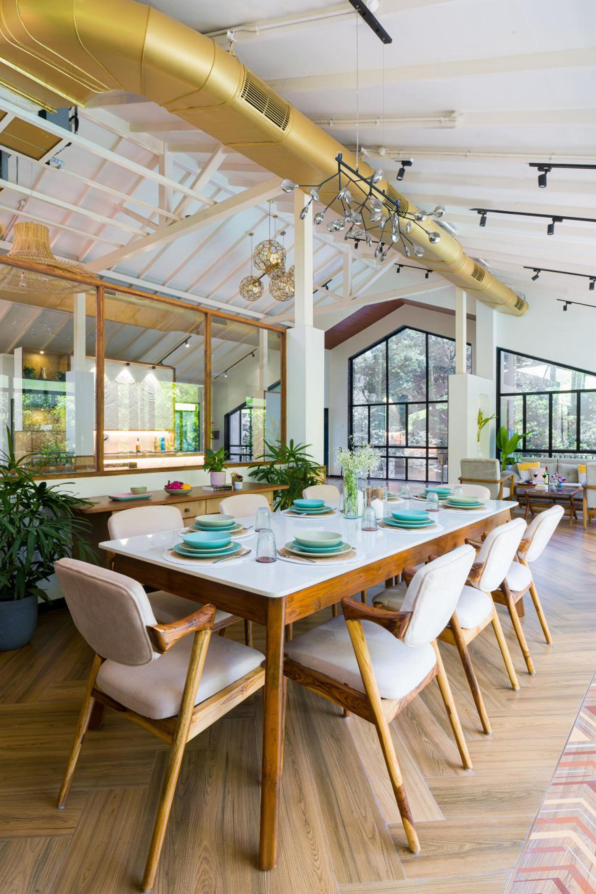 dining