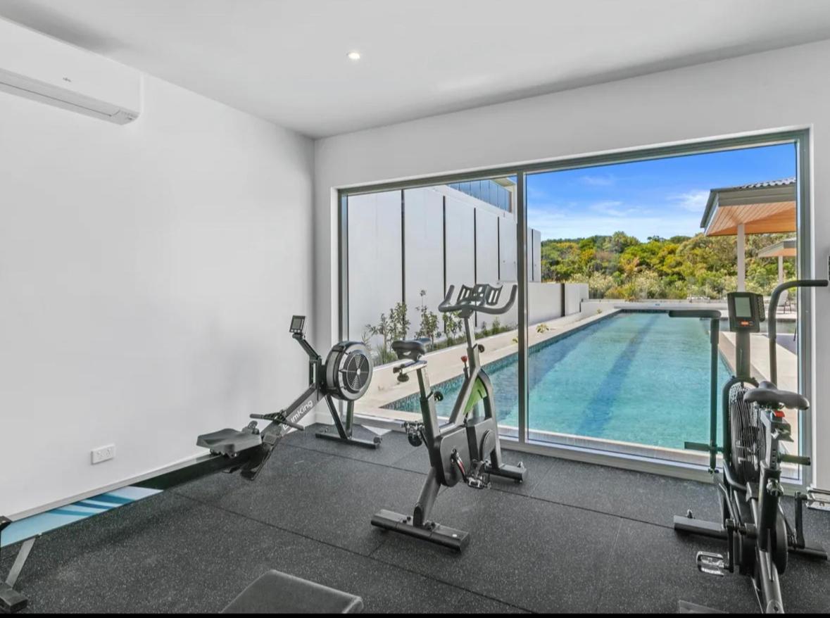 Oceanus Luxe Beachfront Bokarina