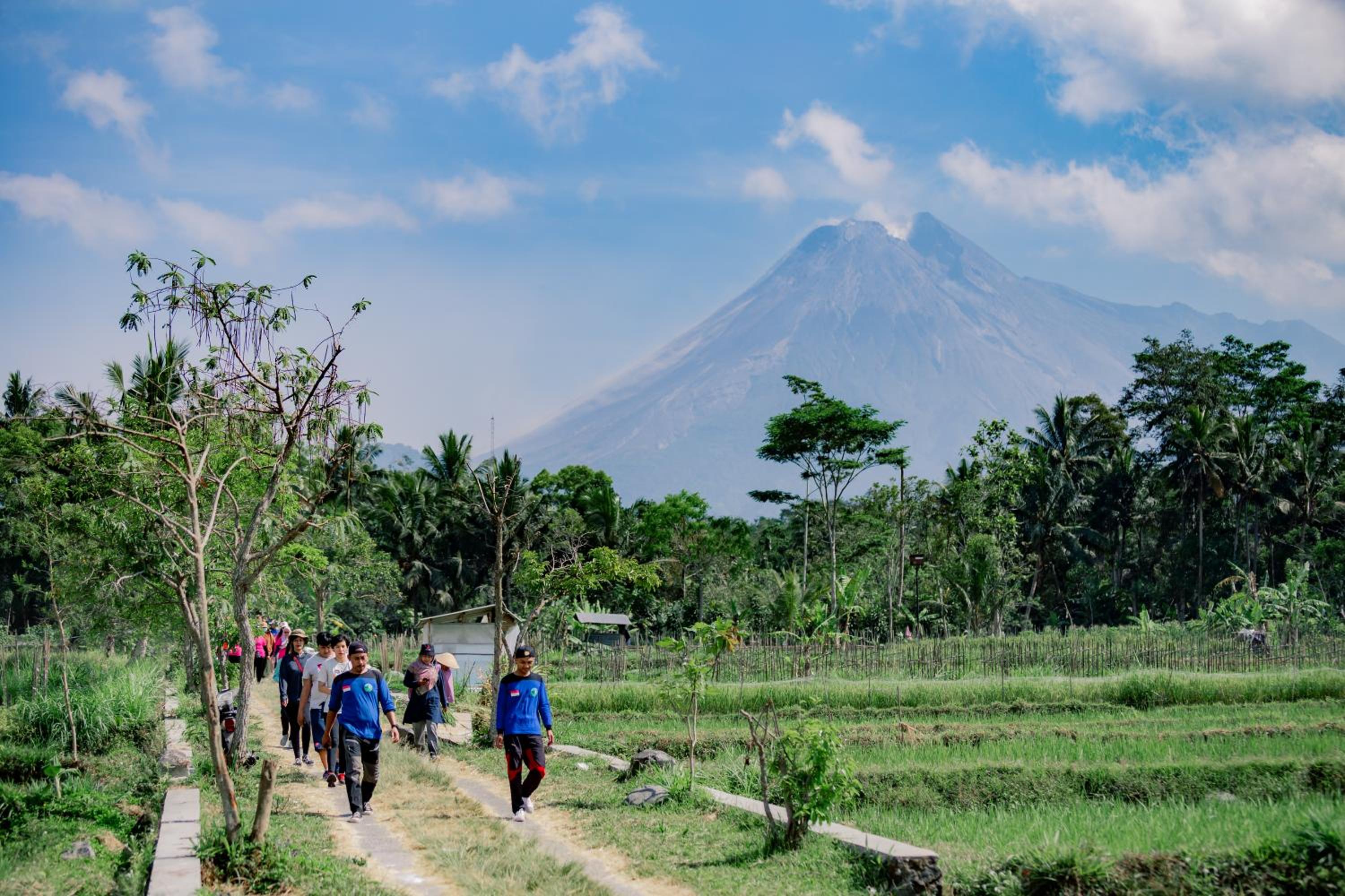 Nyawang Merapi