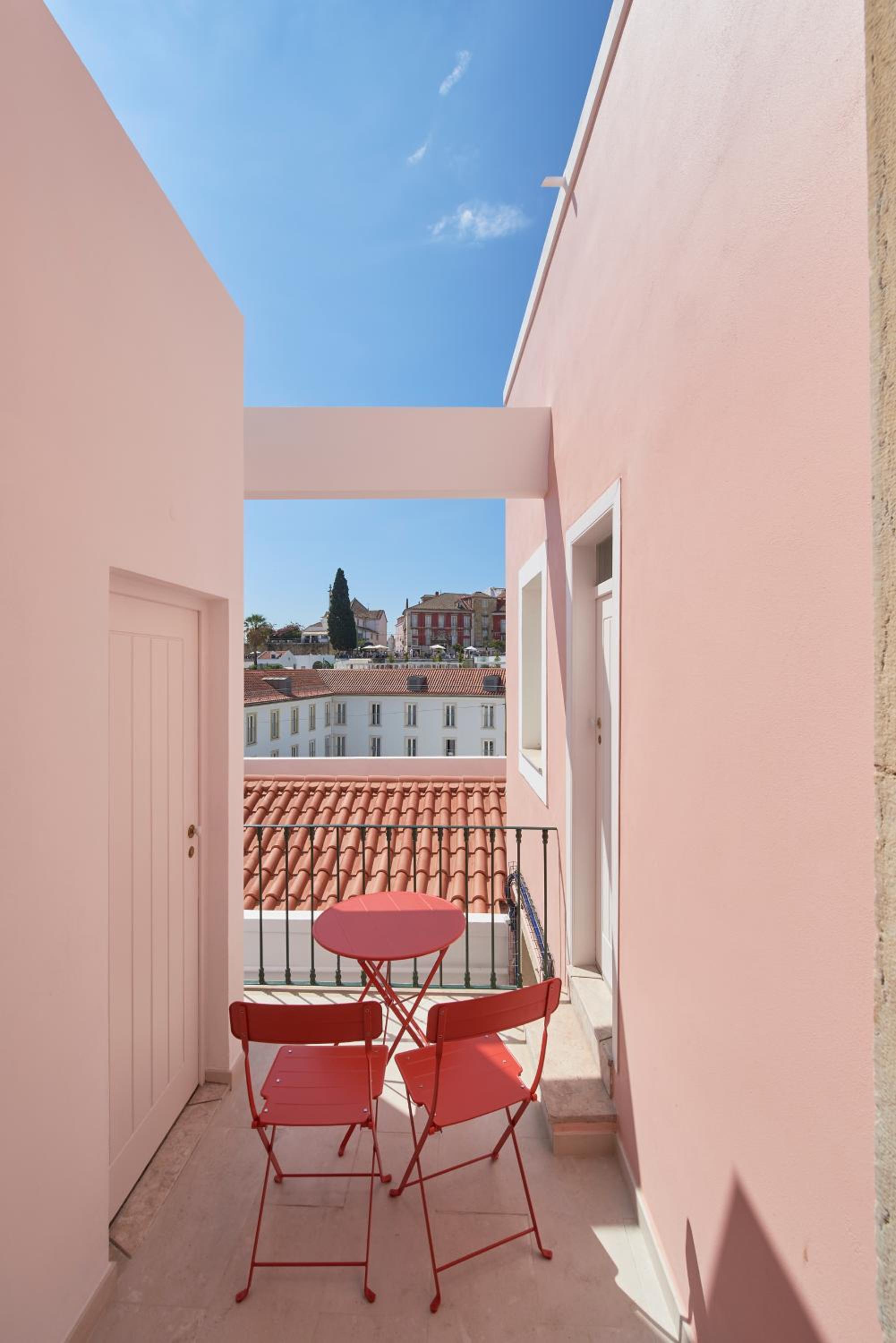 Alfama Village