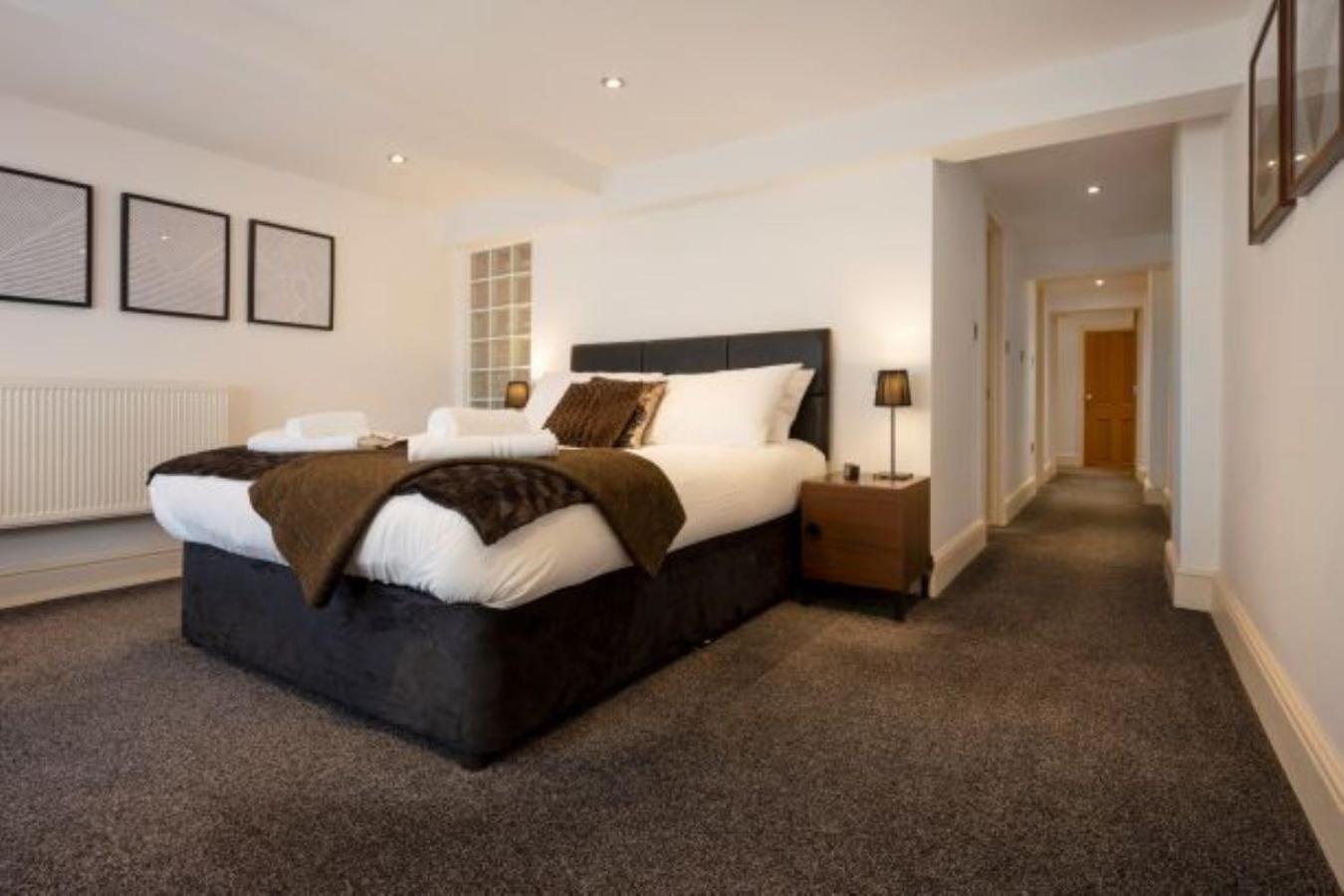 Milton Mews - Spacious and modern 3 bedroom apartment in Portsmouth view 4
