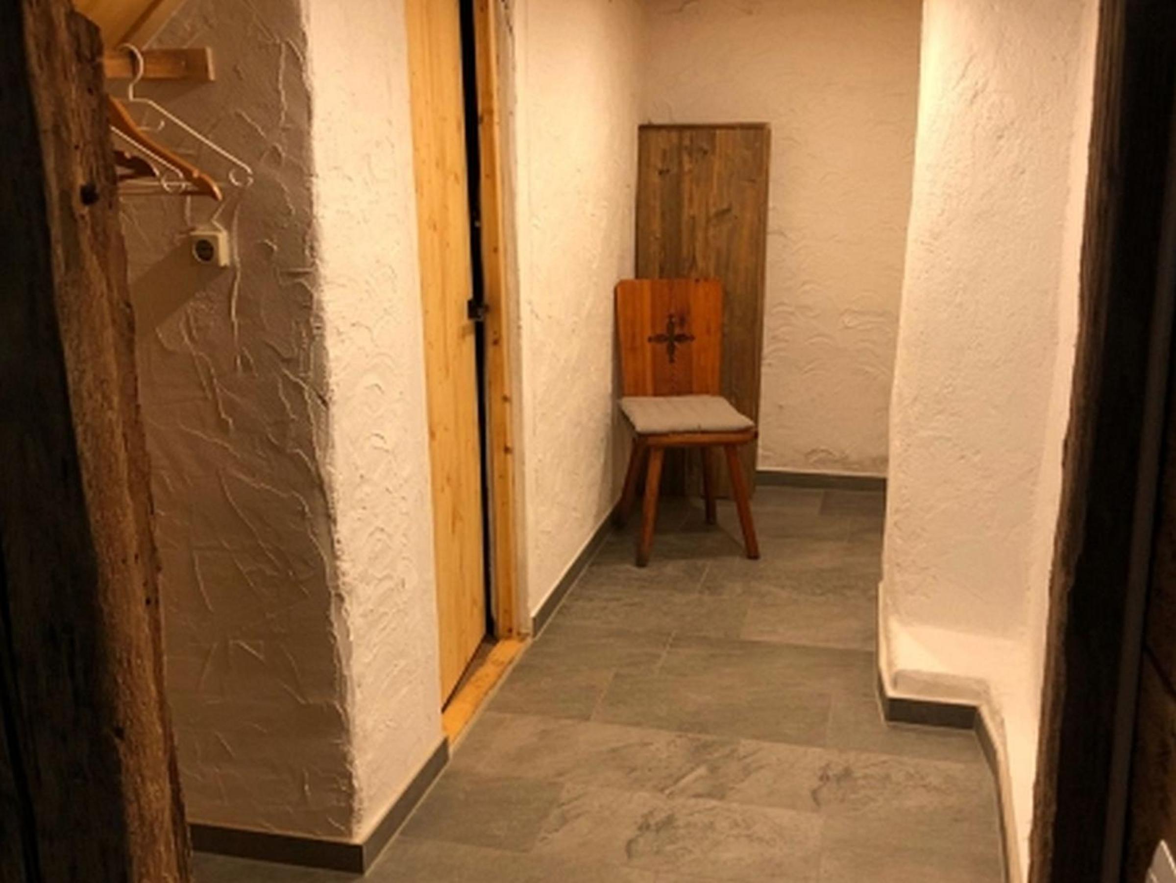 Photo 38