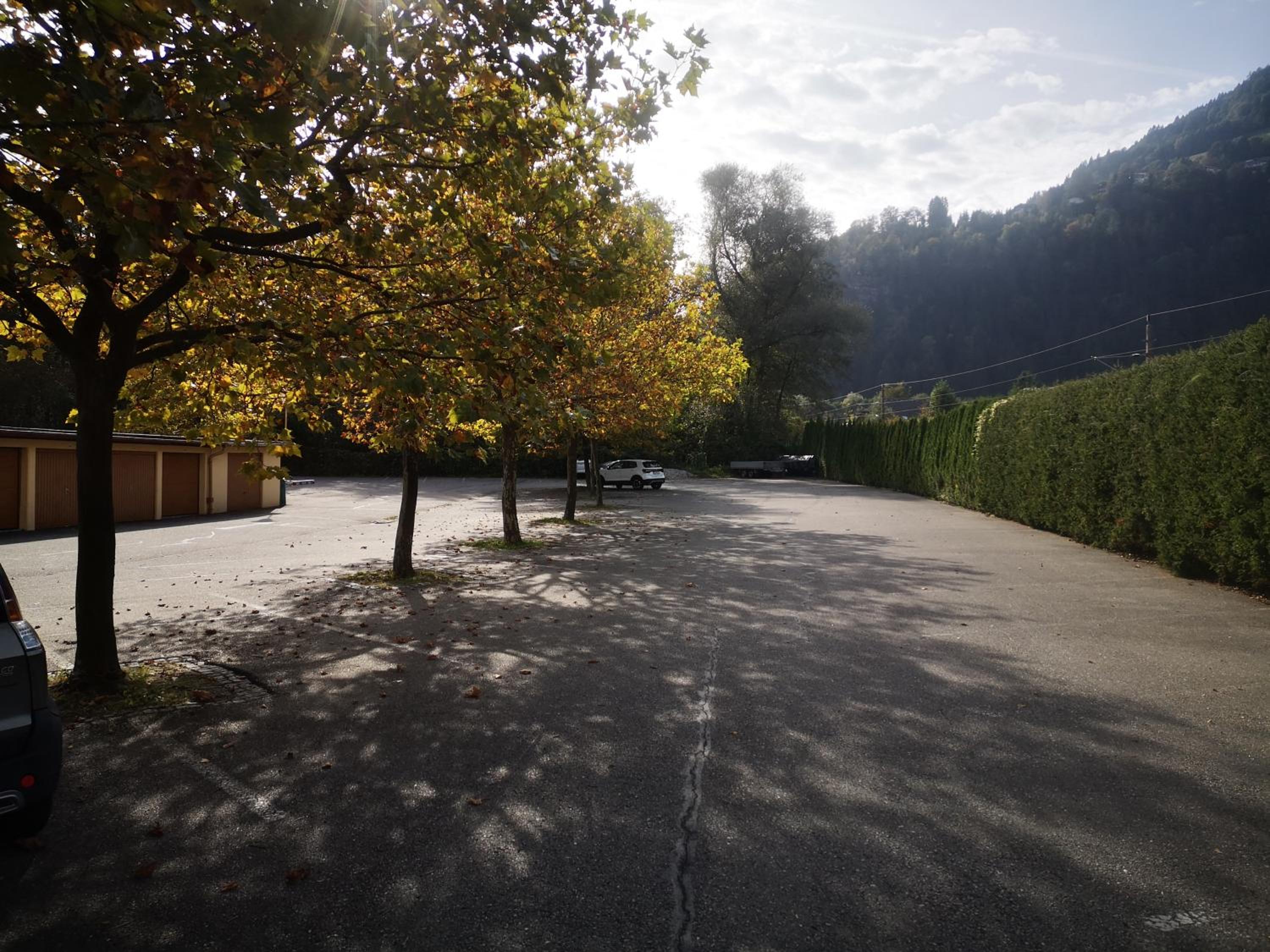 Kärnten Ossiacher See Apartment zwei Zimmer Ferienwohnung direkter Seezugang Strand beheizte Schwimmhalle