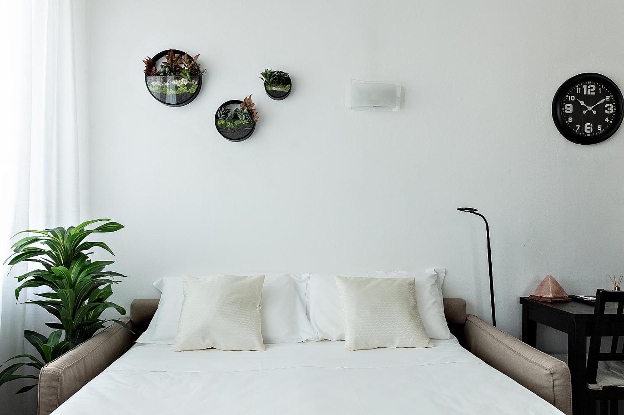 DeHomes - Business Suites, Milan Centre, Wi-Fi & Netflix, 10 minutes Duomo & more