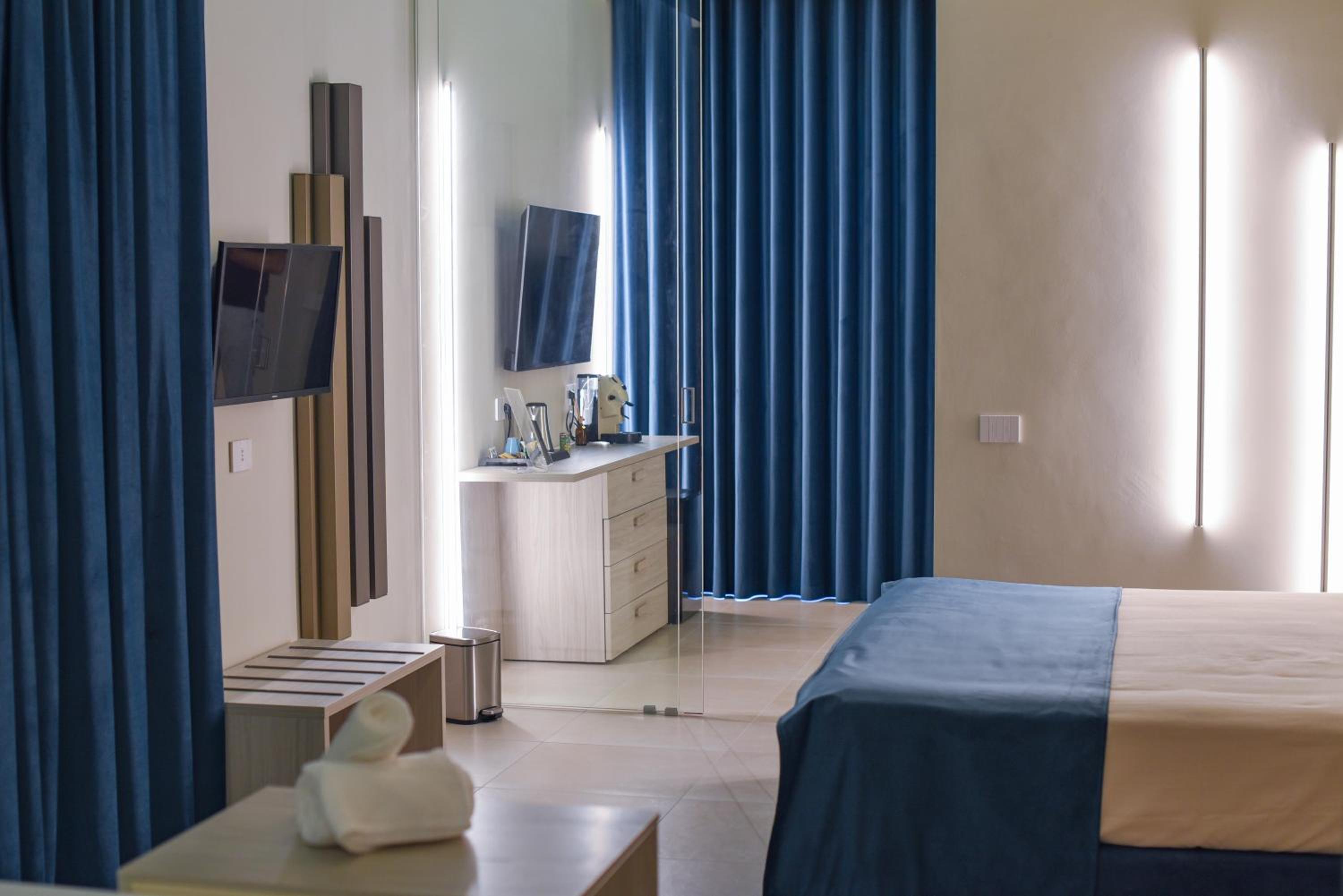 Shanti Rooms & Apartments Risorgimento view 2