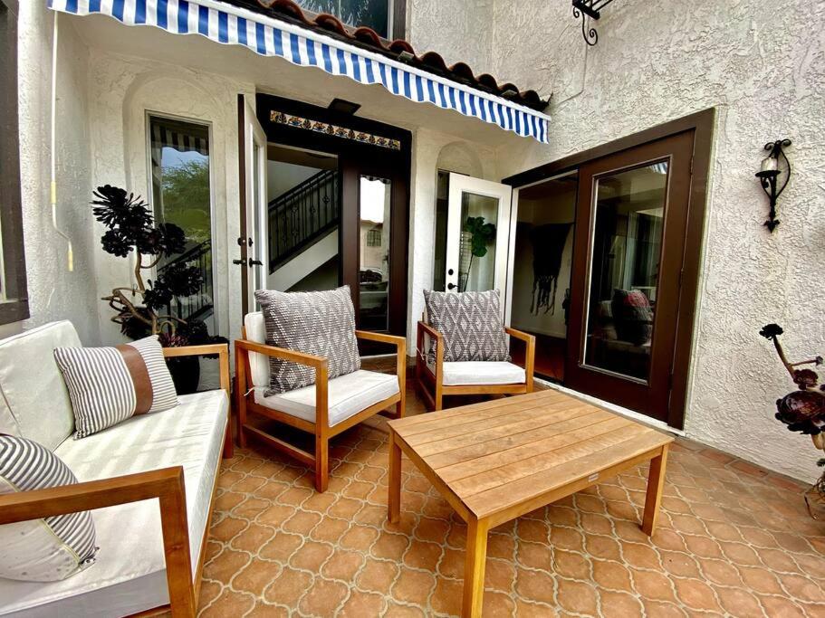Hermosa Hills Bungalow view 3