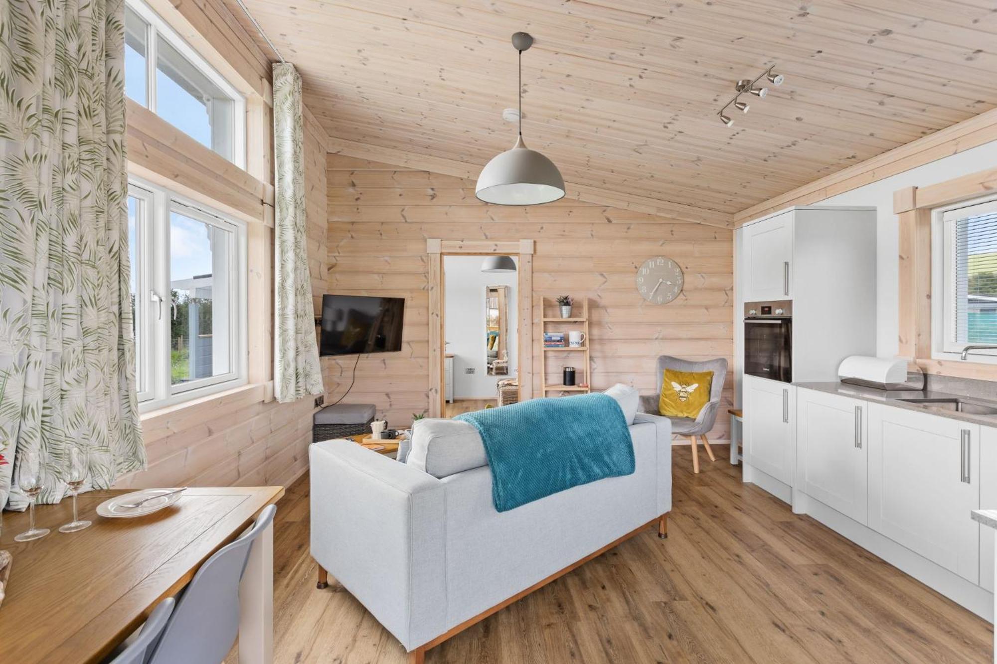 Hayditch, Great Field Lodges view 4