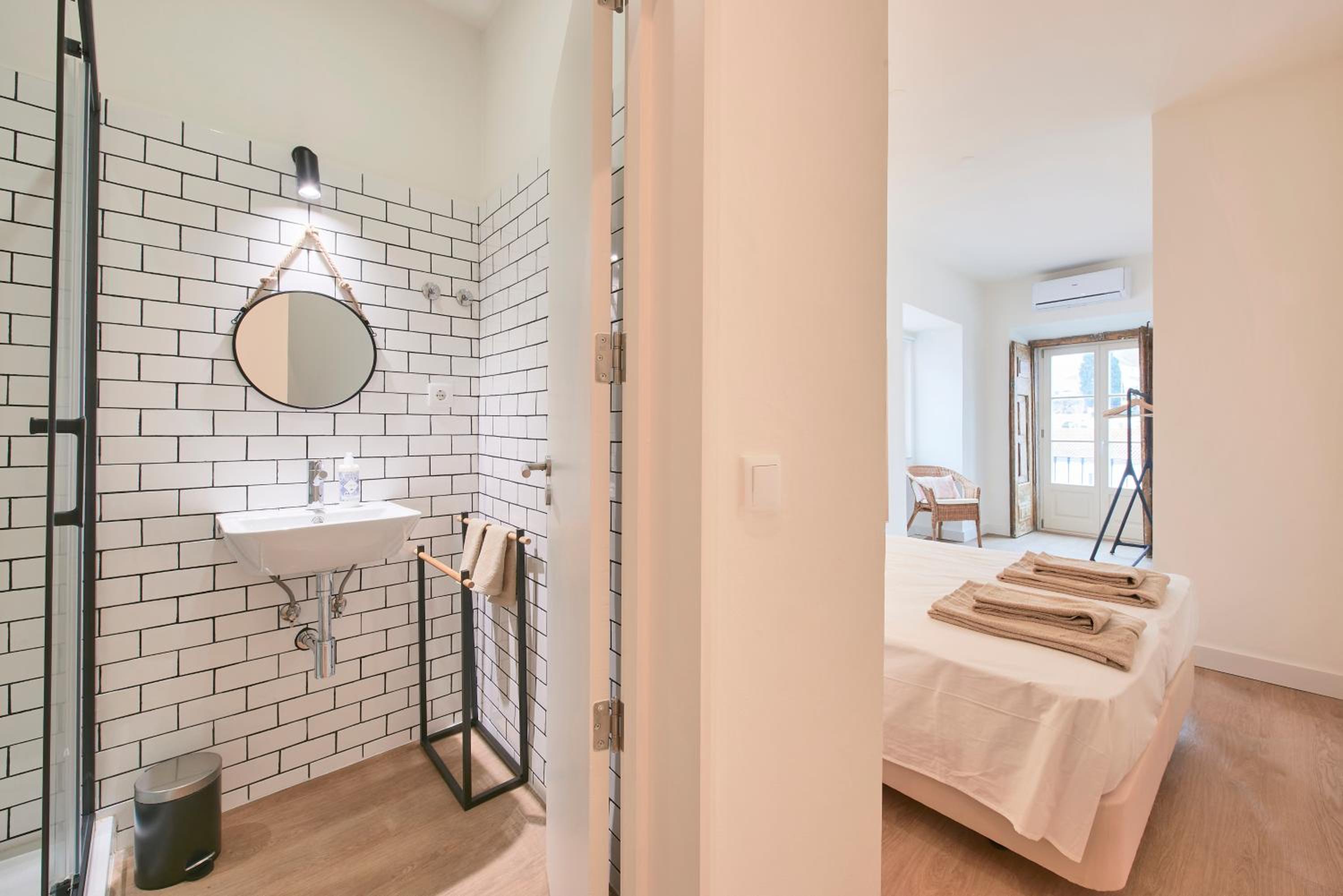 Alfama Village