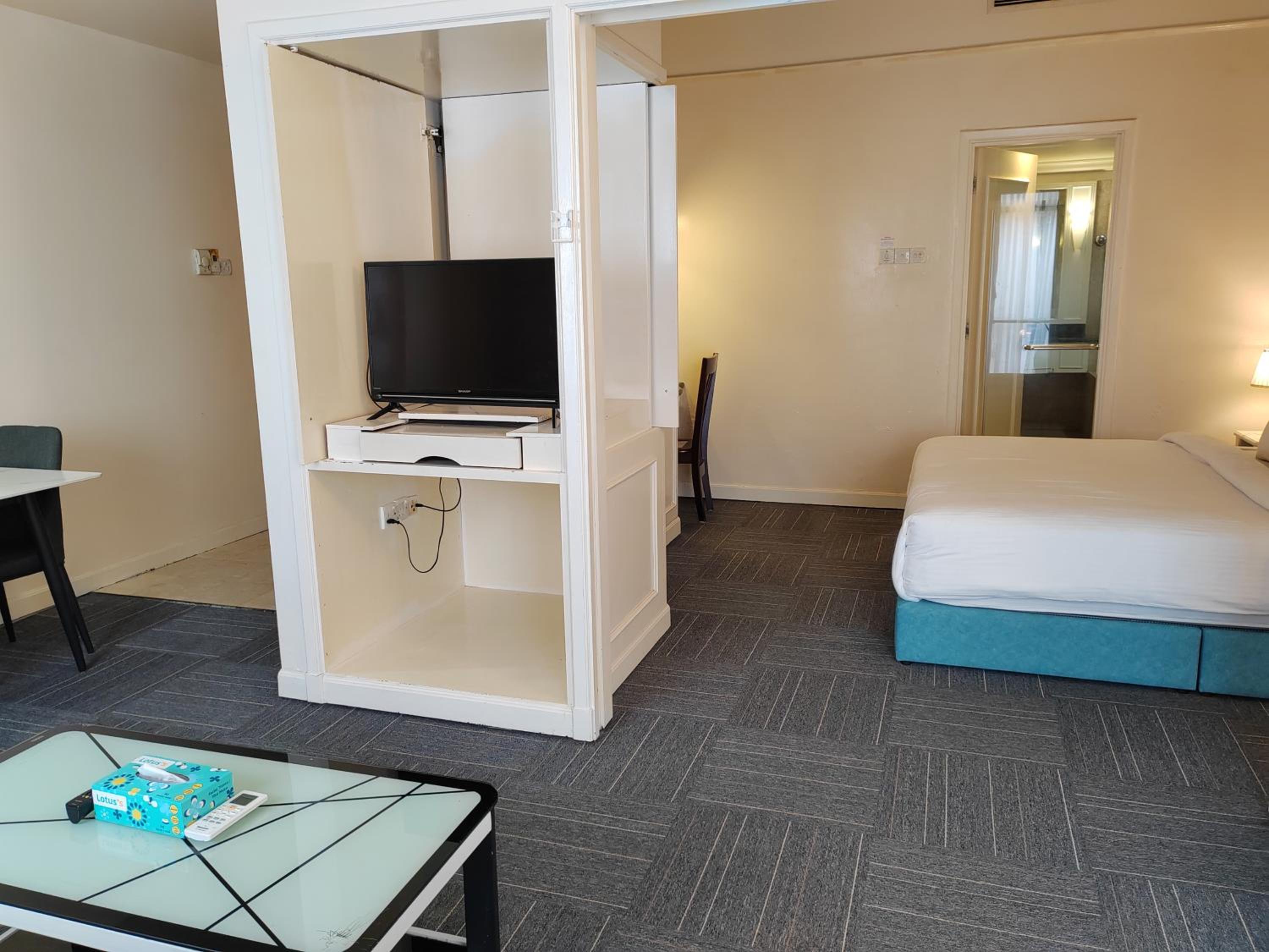 Kl Continew Suite At Times Square