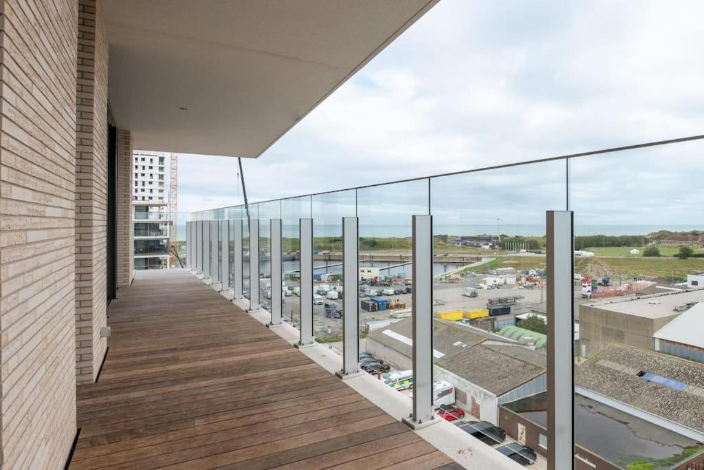 Pure luxe met zwembad en parking