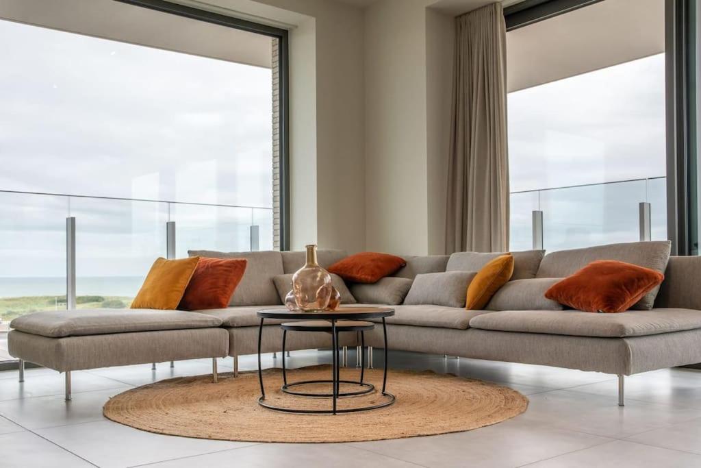 Pure luxe met zwembad en parking