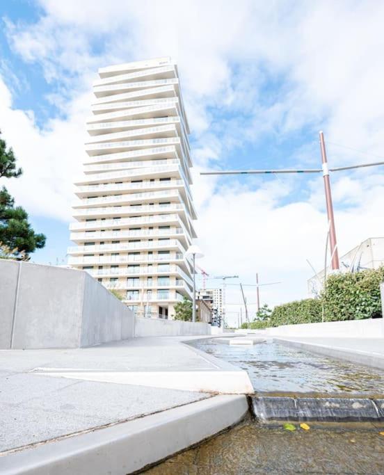 Pure luxe met zwembad en parking
