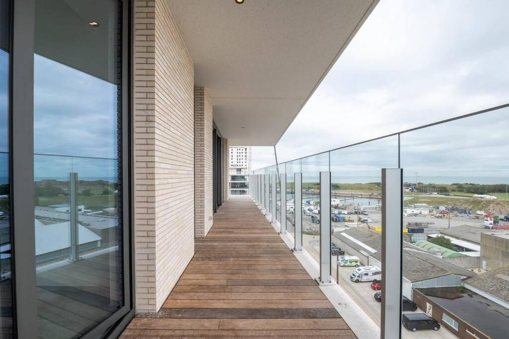 Pure luxe met zwembad en parking