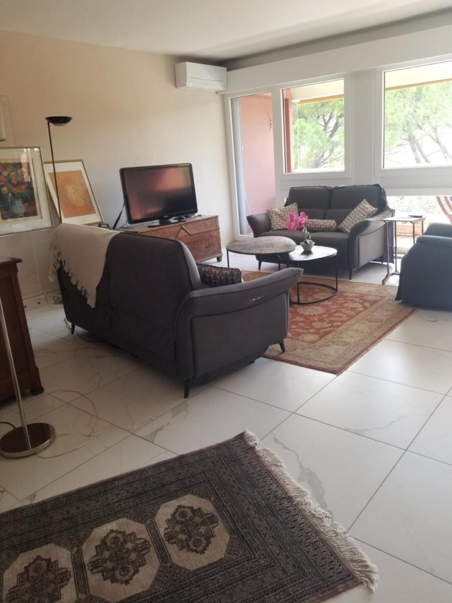 Antony Real view 3