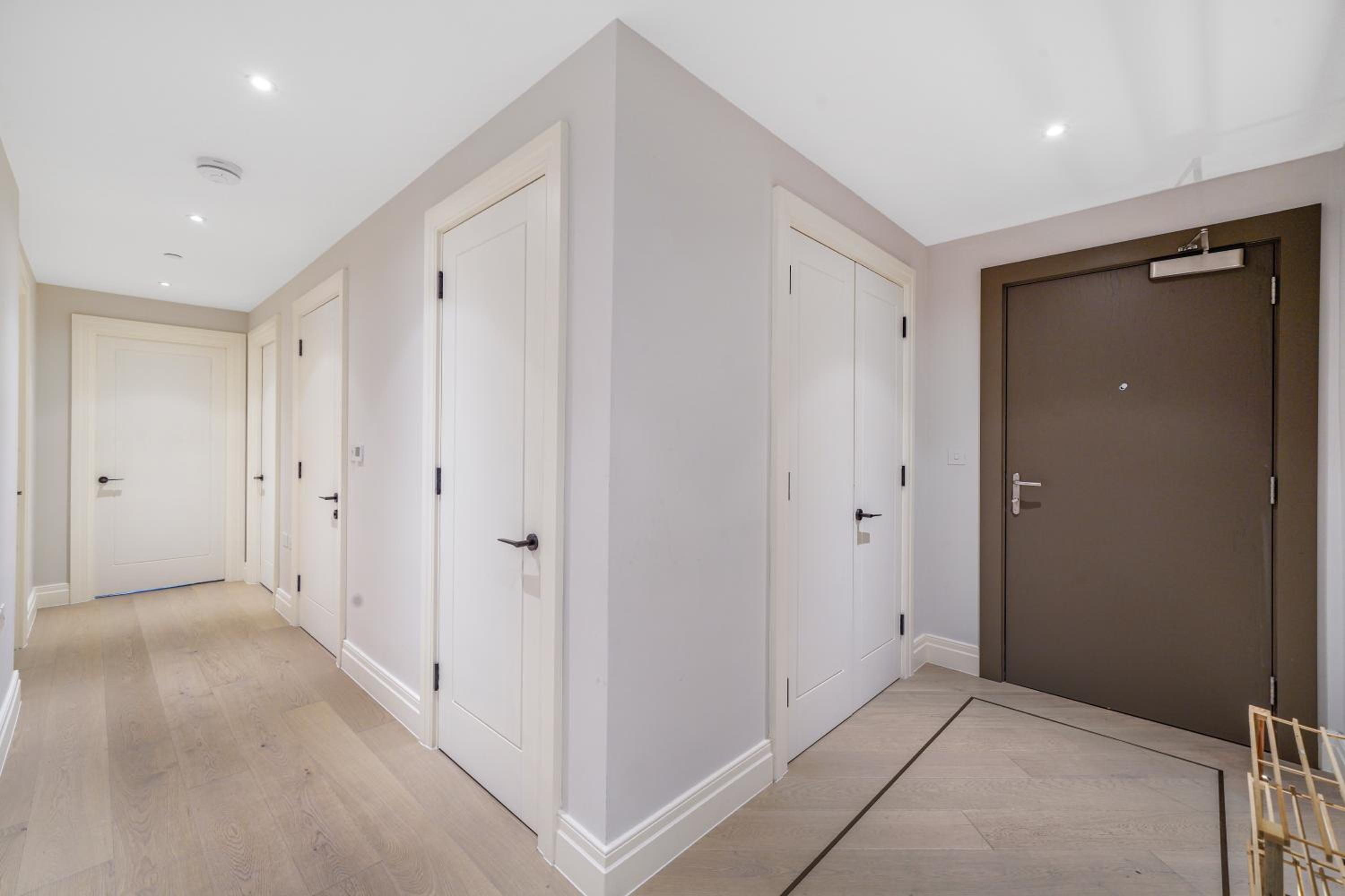 Utopian 3 bedroom Apartment Kilburn