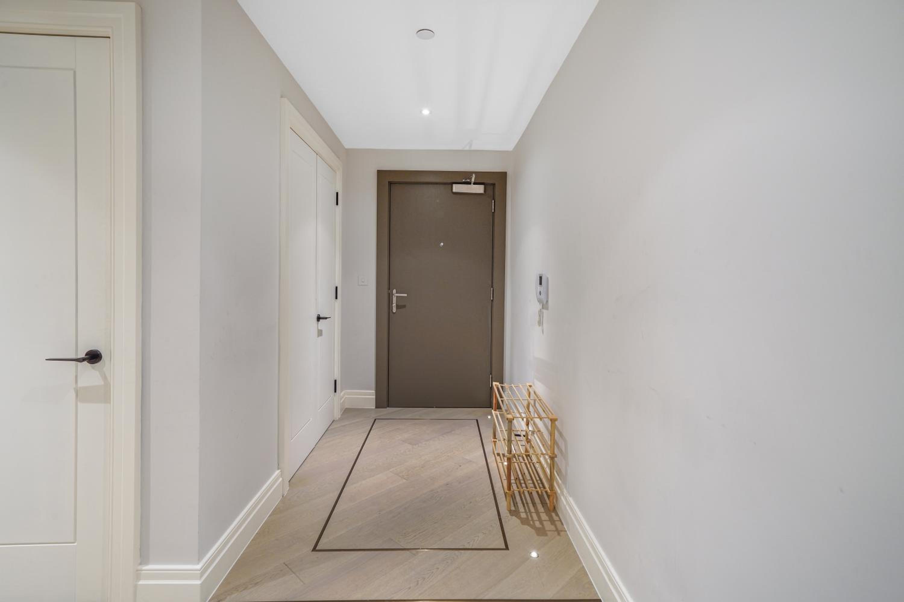 Utopian 3 bedroom Apartment Kilburn