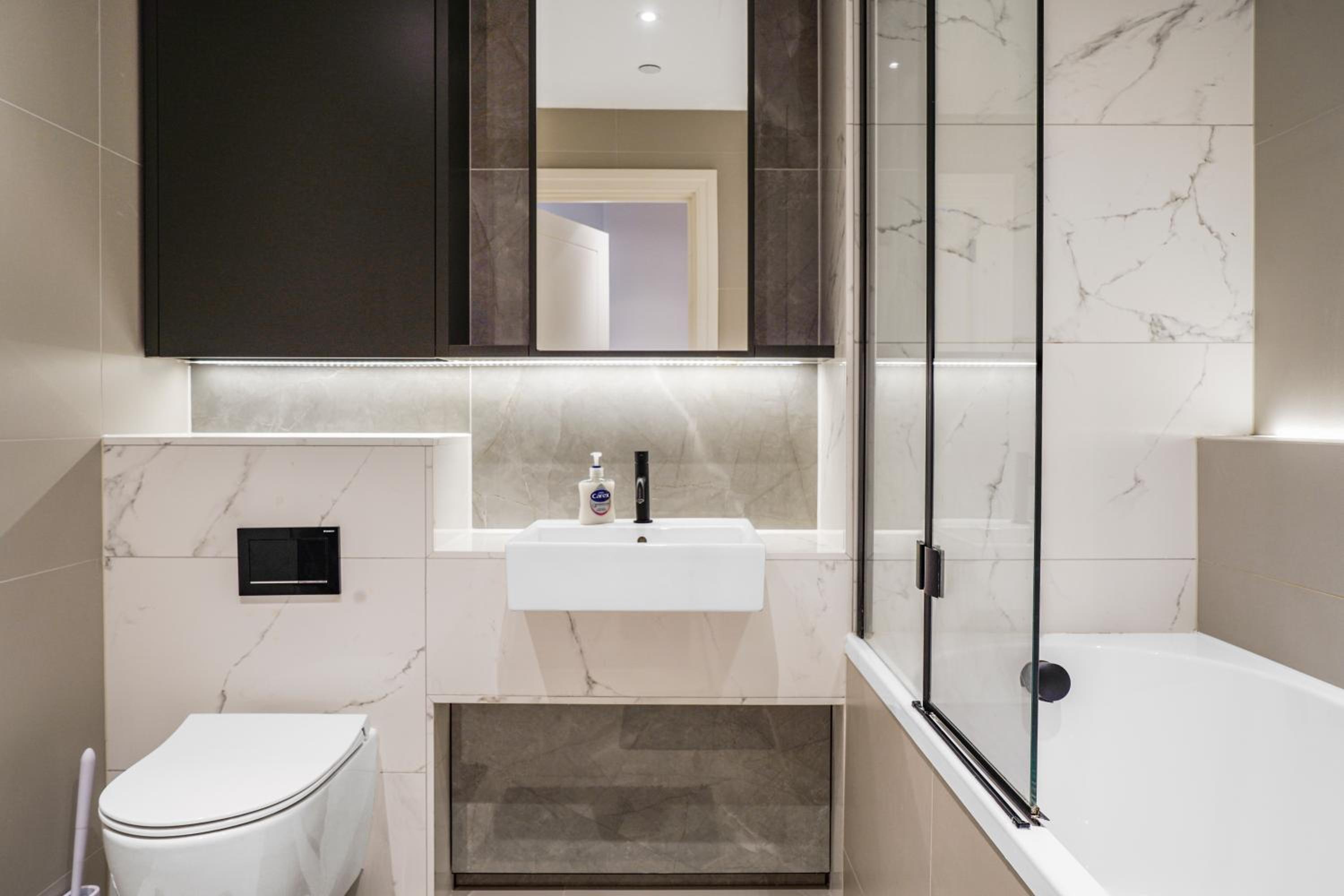 Utopian 3 bedroom Apartment Kilburn