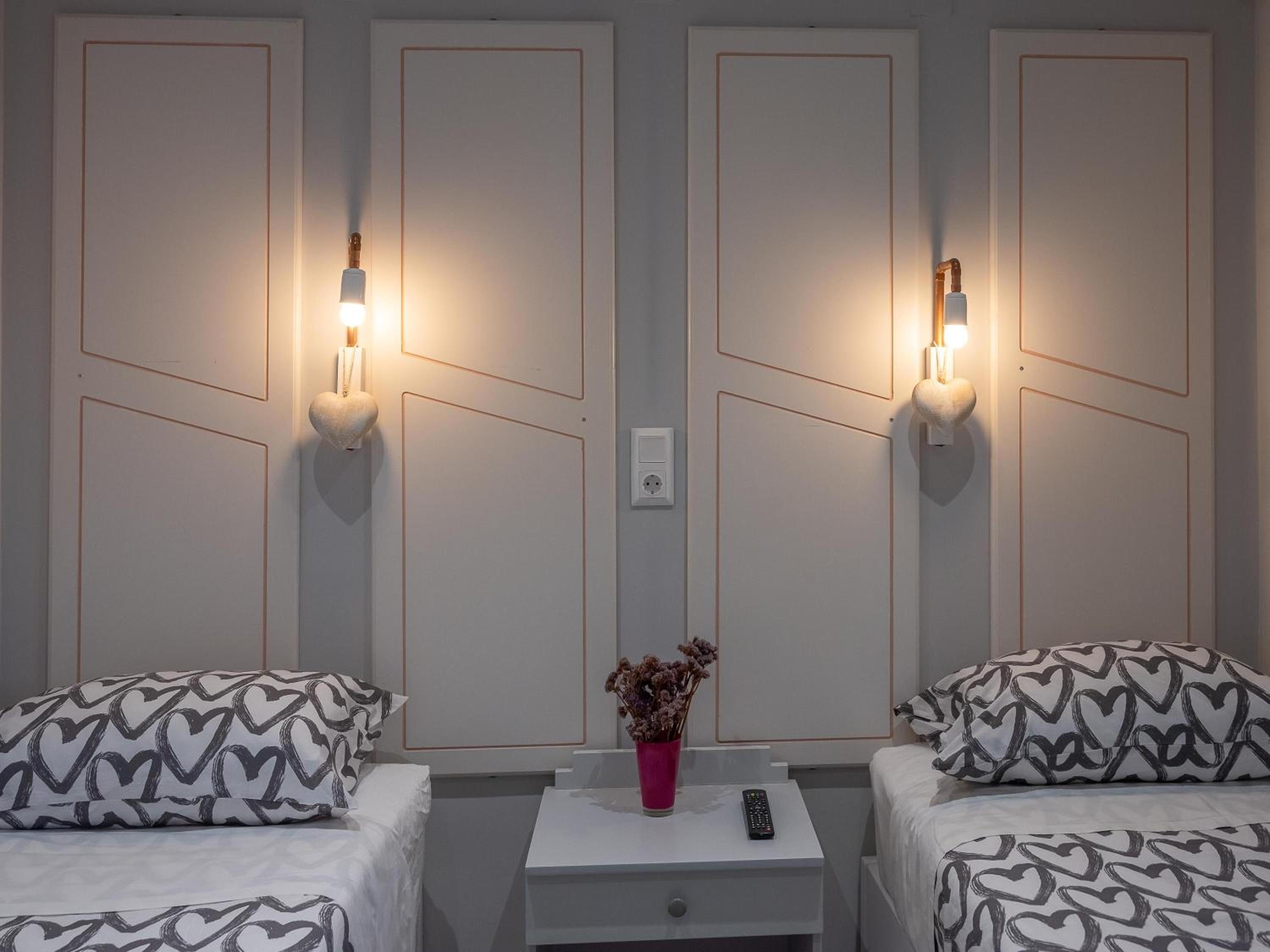 Evalia Apartments