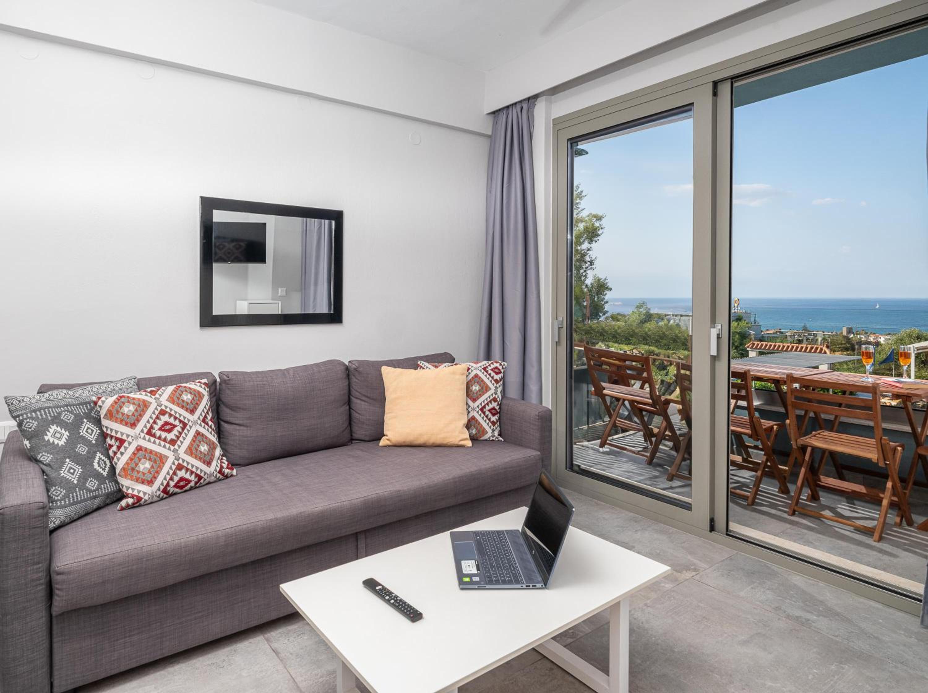 Evalia Apartments