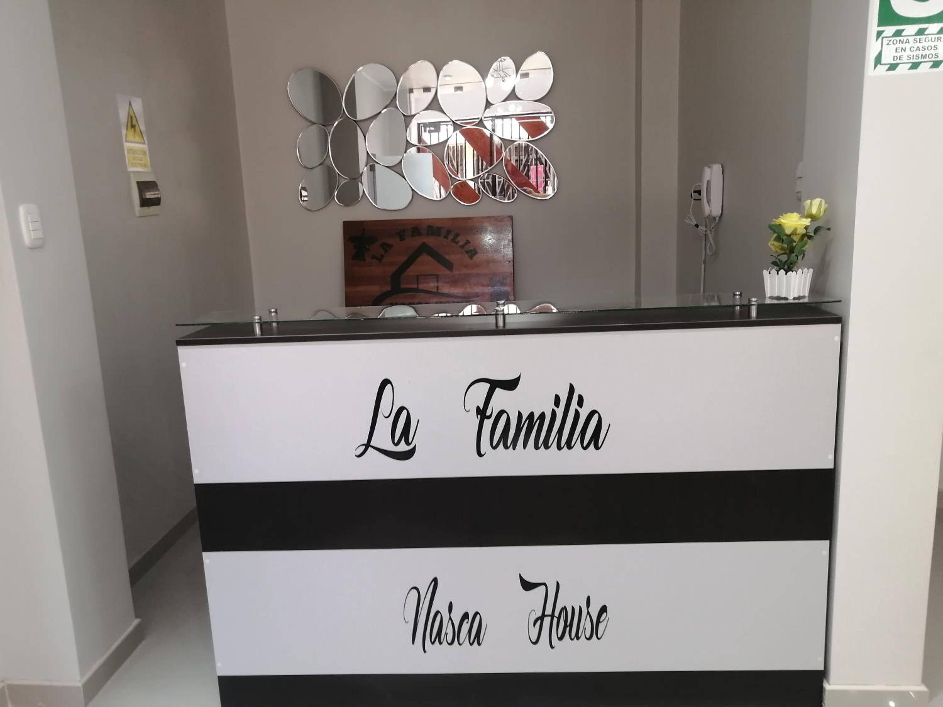 LA FAMILIA NASCA HOUSE view 4
