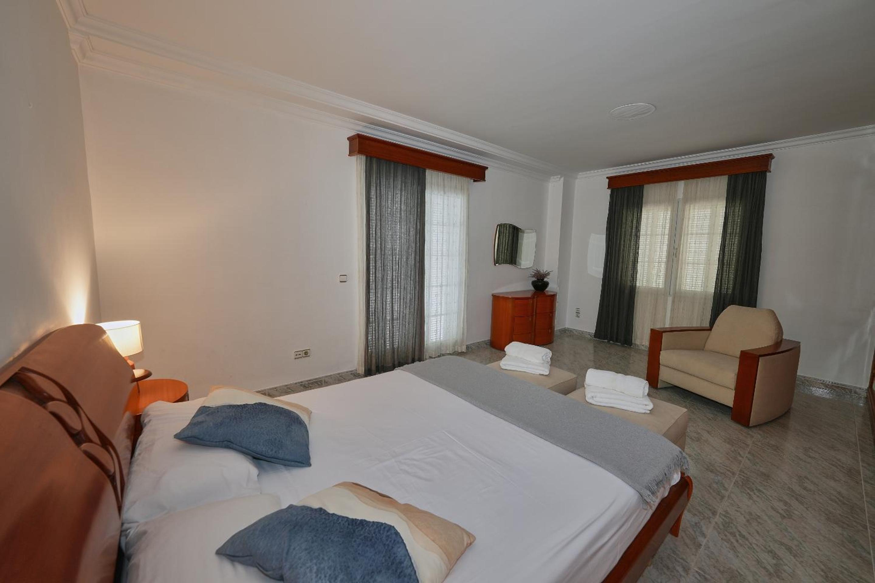 Villa Savanna Spacious villa with private pool near the beach