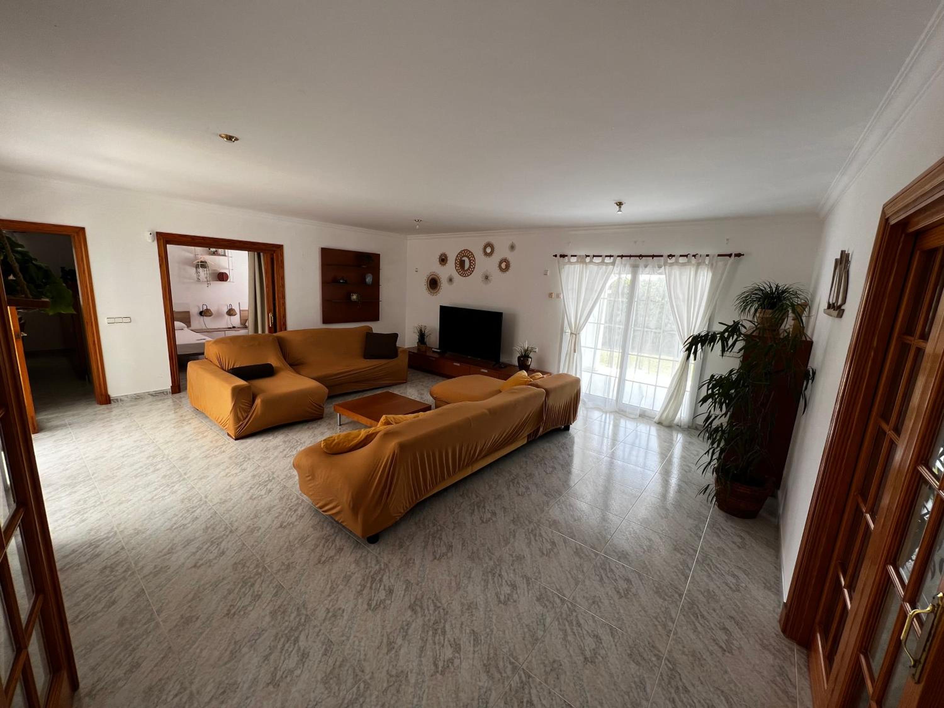 Villa Savanna Spacious villa with private pool near the beach