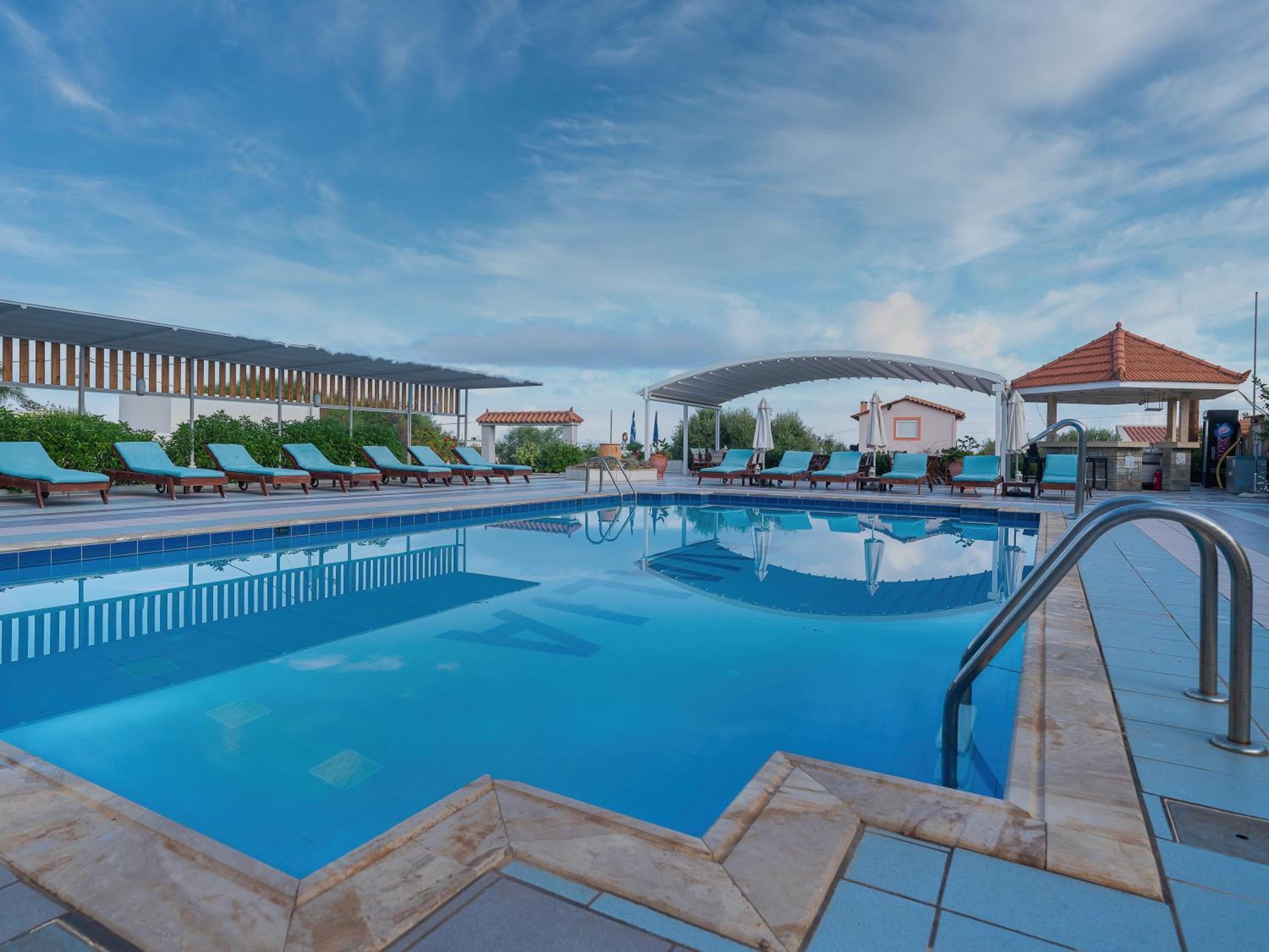 Evalia Apartments