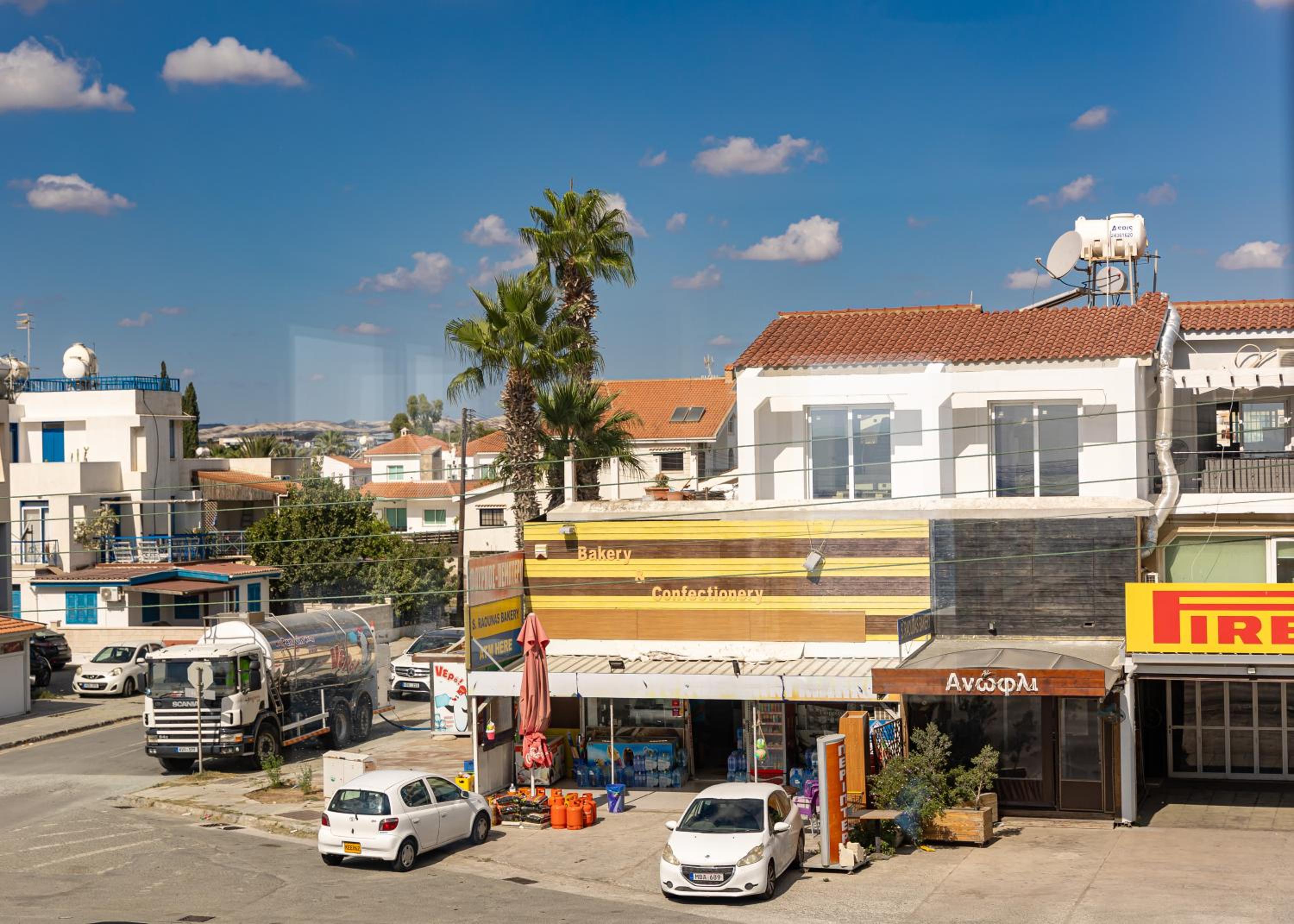 Larnaca BeachHouse