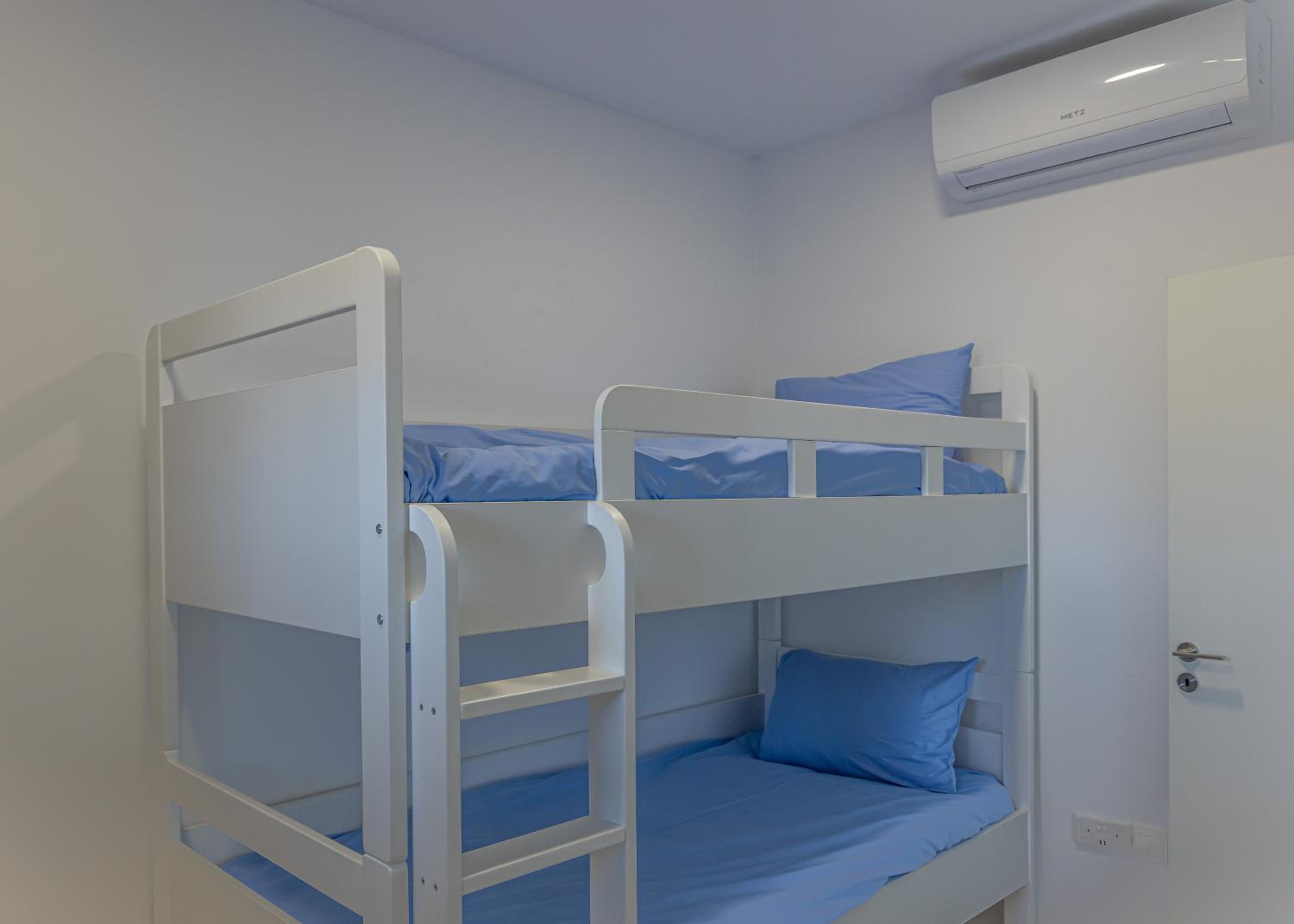 Larnaca BeachHouse