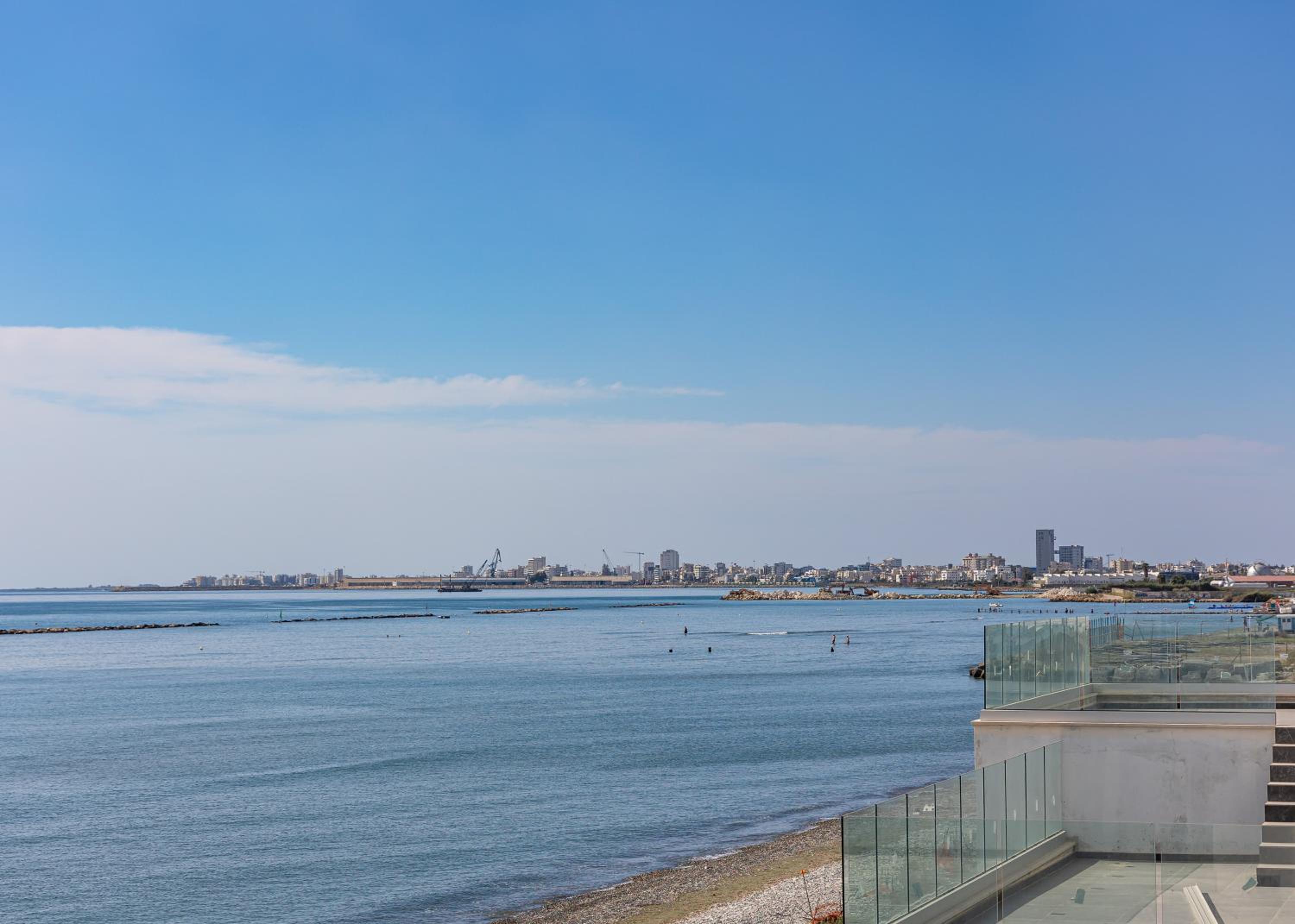 Larnaca BeachHouse