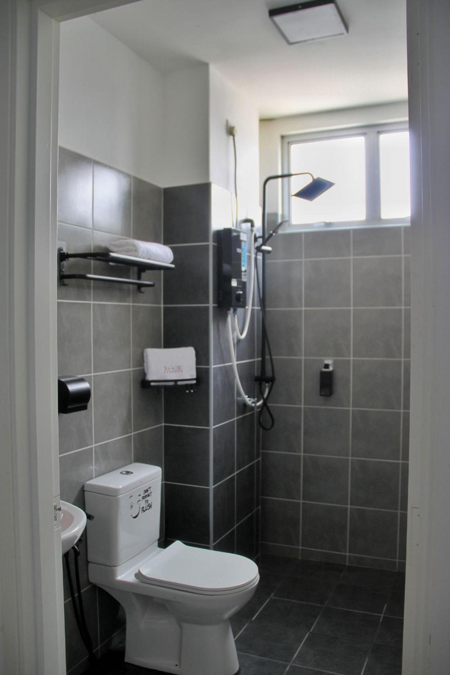 Homestay Desaru Rock House photo 8