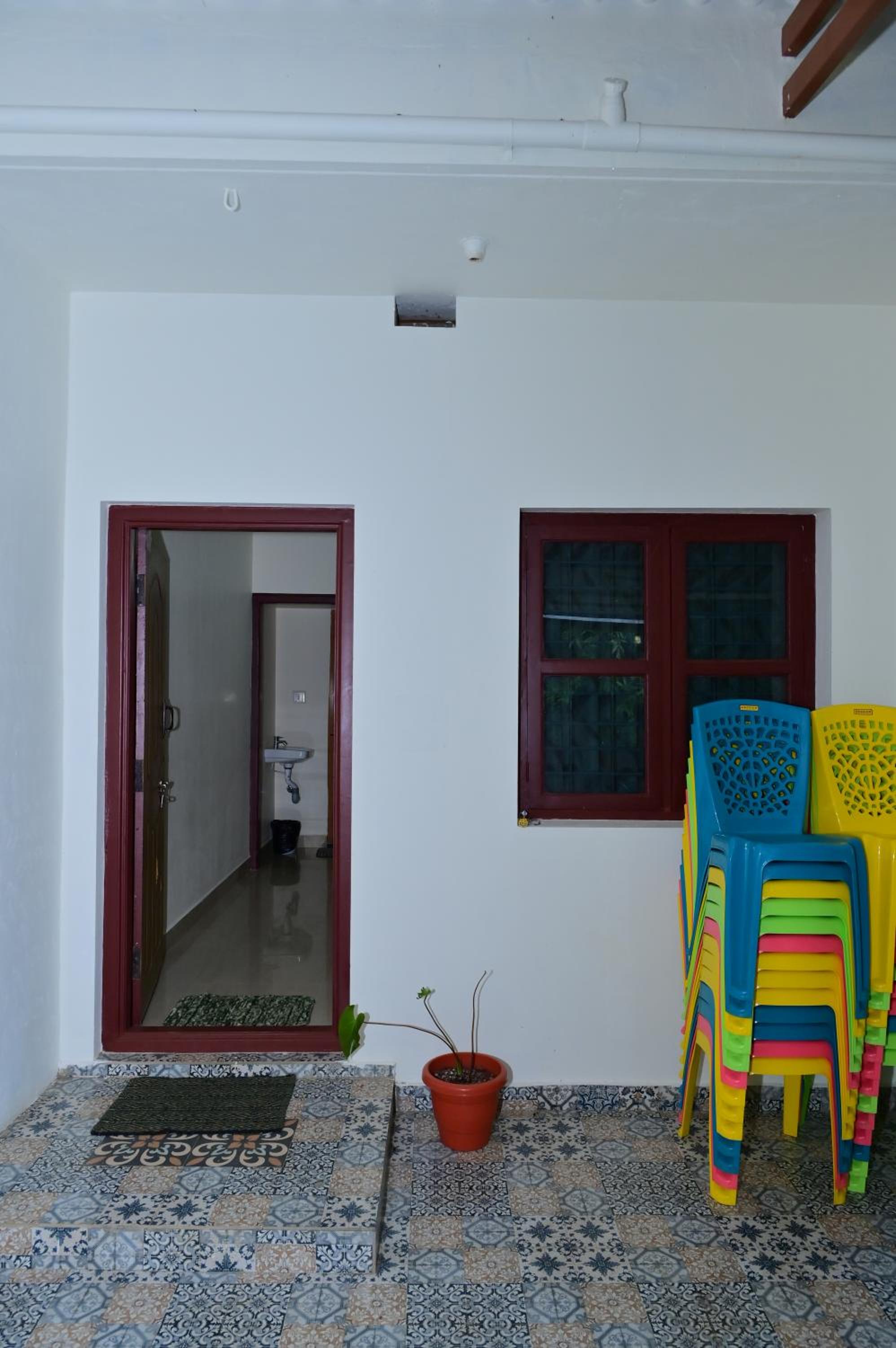 GOLDENGATE HOME STAY