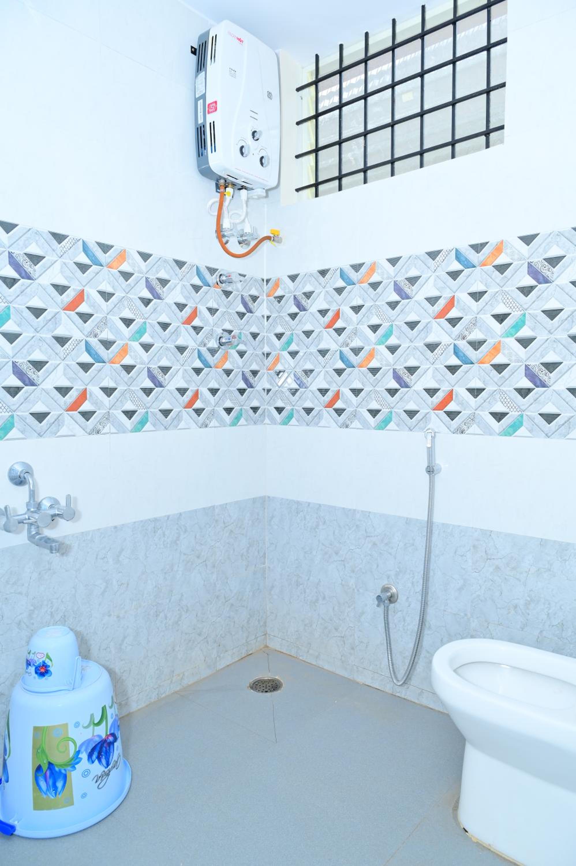 GOLDENGATE HOME STAY