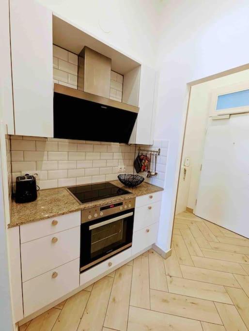 Luxury CityApartment 2