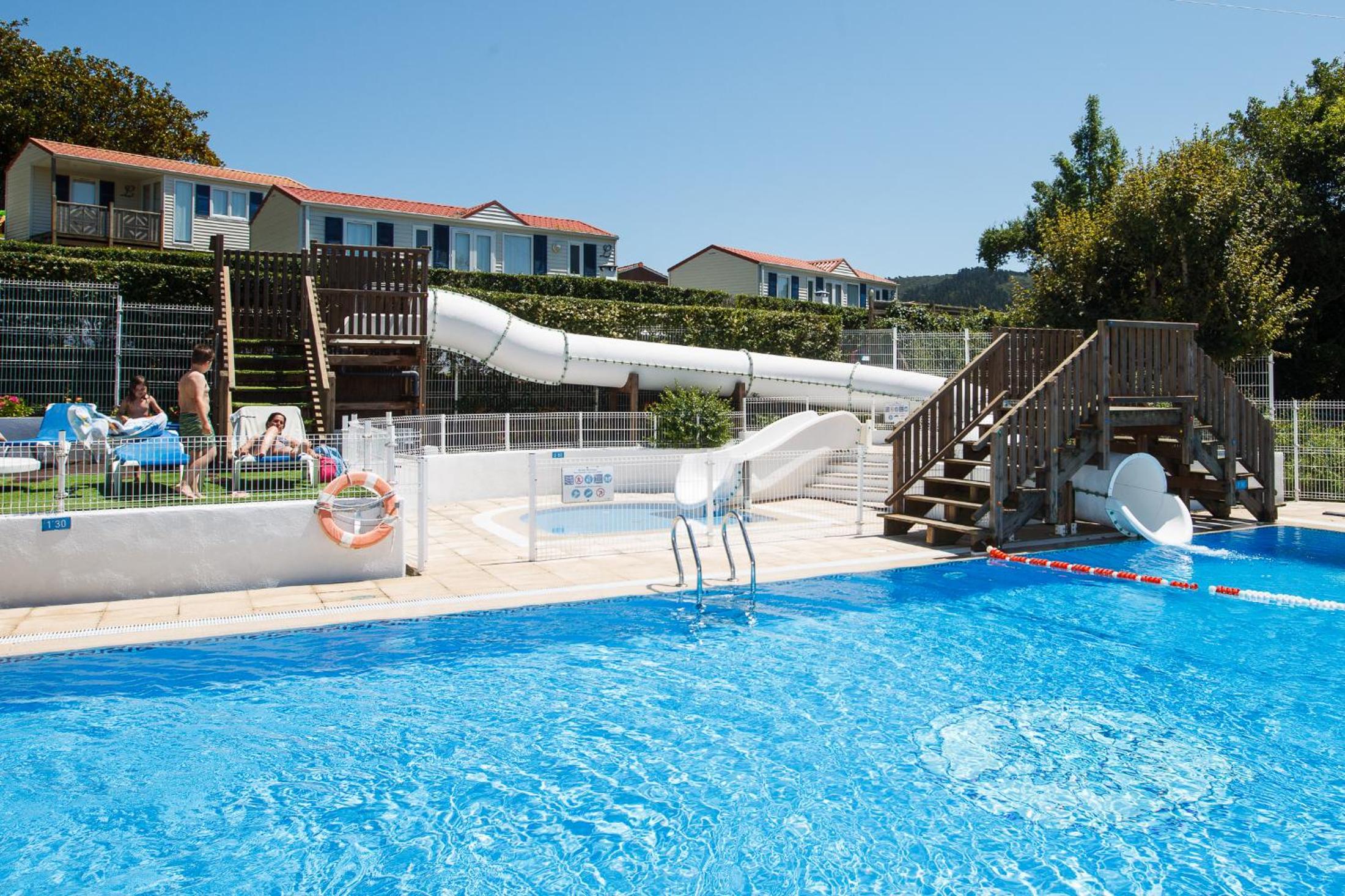 Bungalows Portuondo parking gratuito