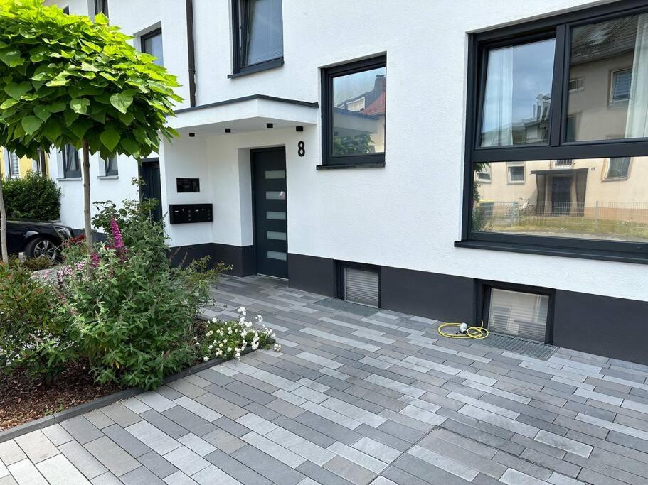 FamilienParadis Pool Garten Grill Parkplatz Fitness Tischtennis