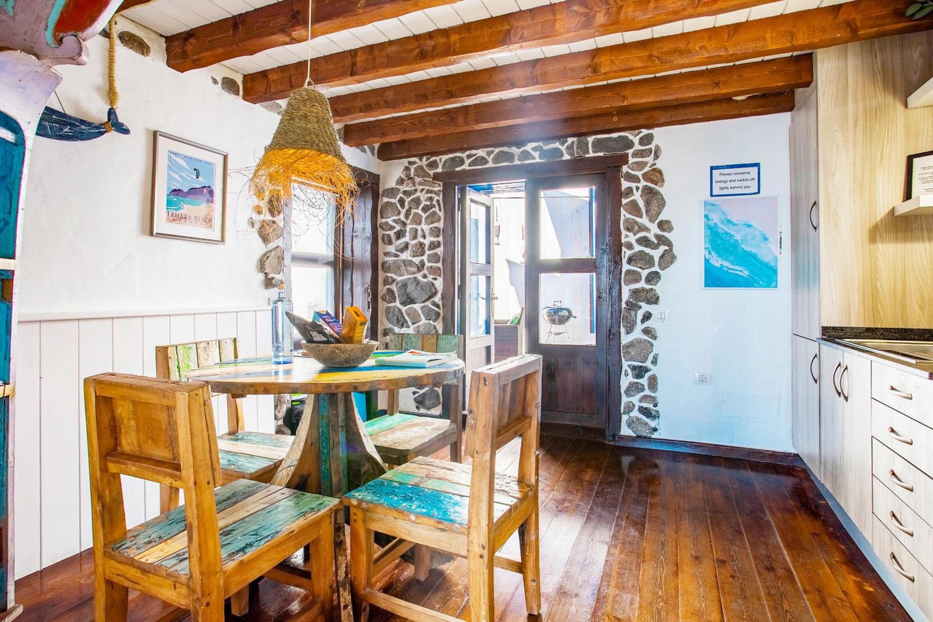Eco Fisherman's Seafront Cottage - Fantastic Views - Private Courtyard view 3